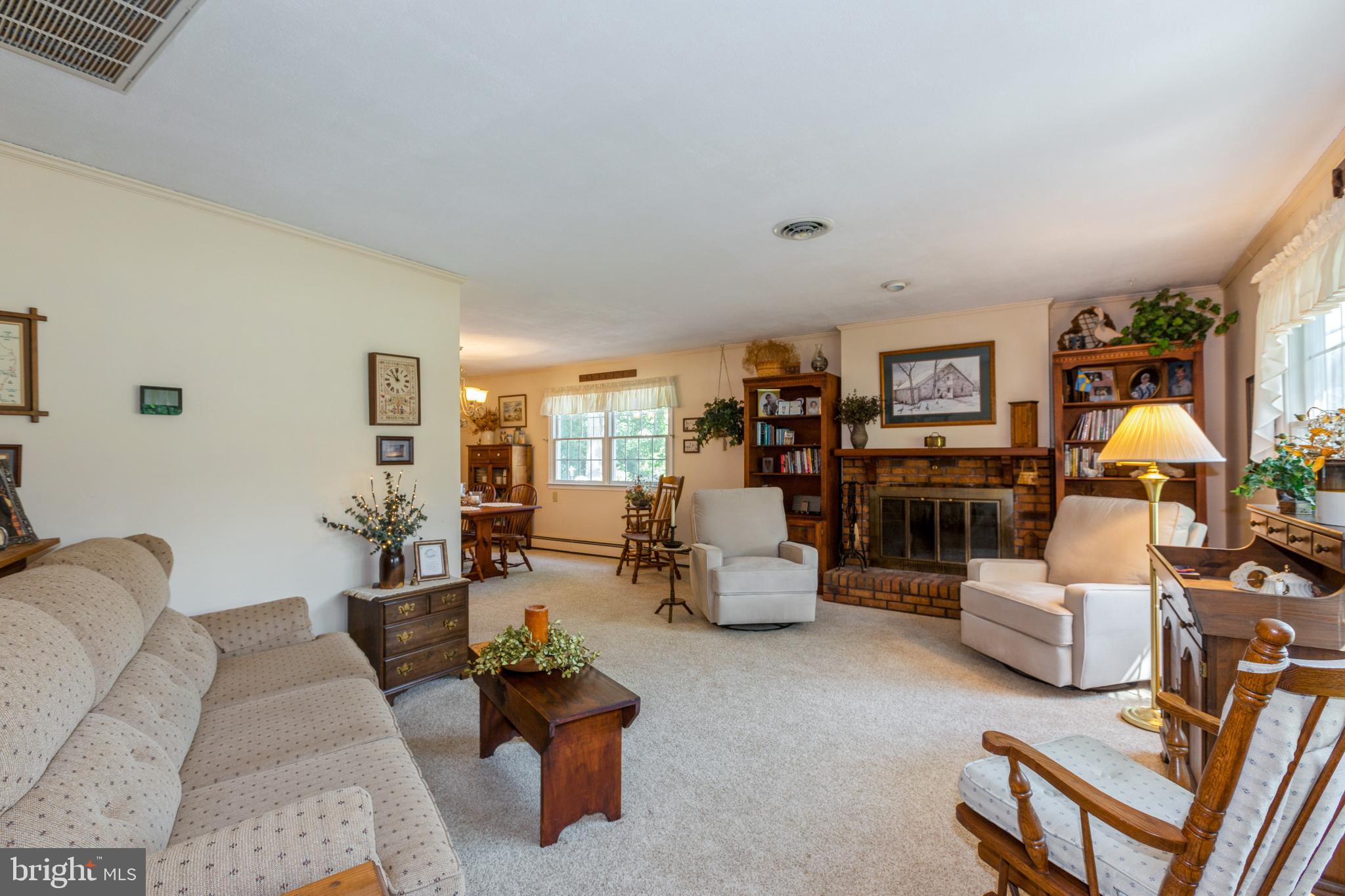 SANDY POINT - Residential