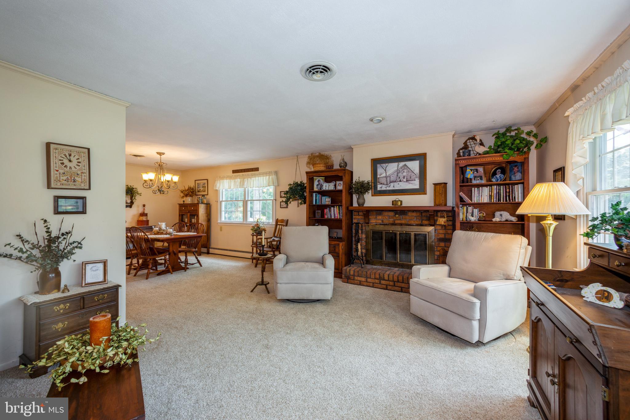 SANDY POINT - Residential