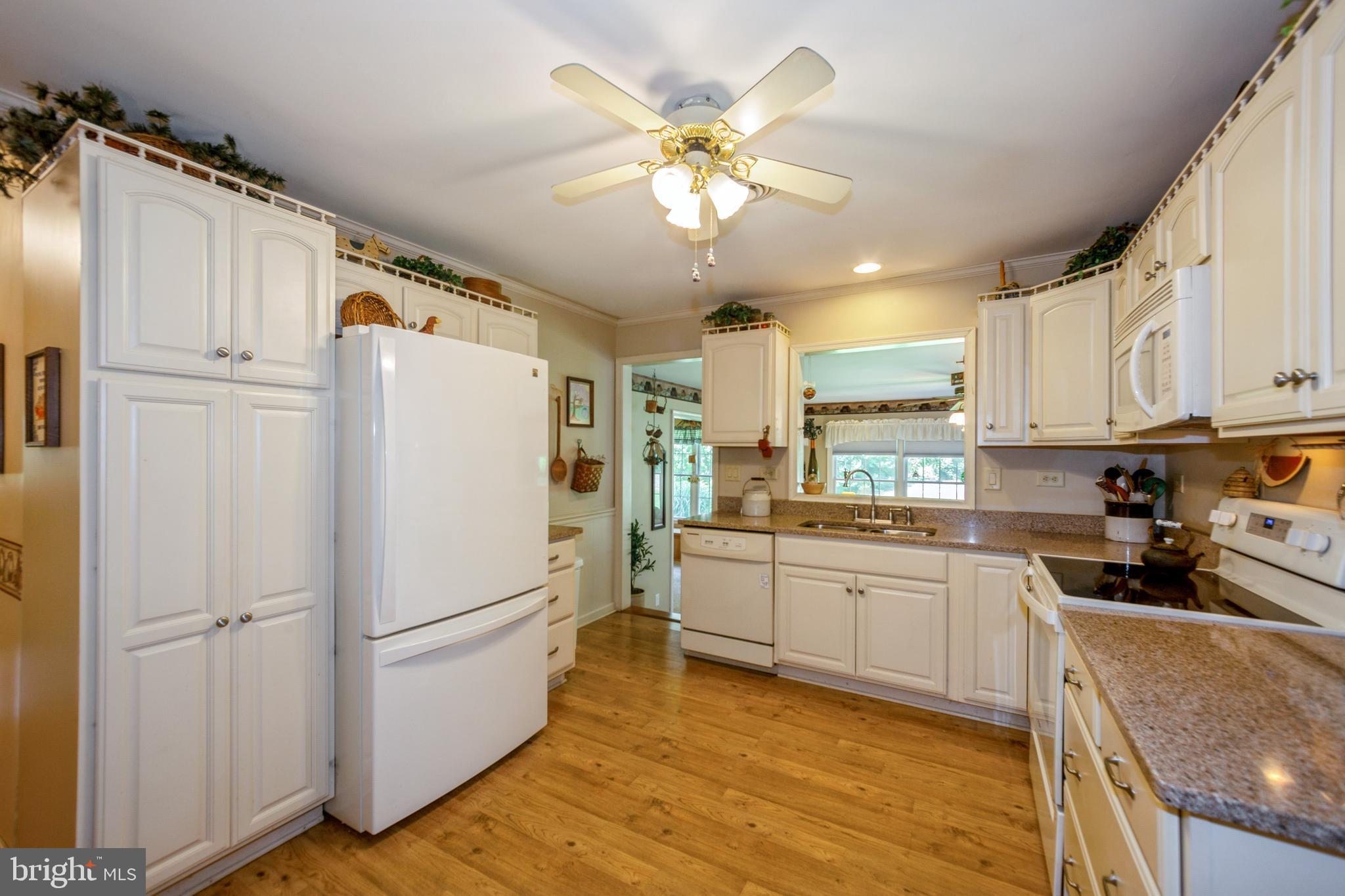 SANDY POINT - Residential