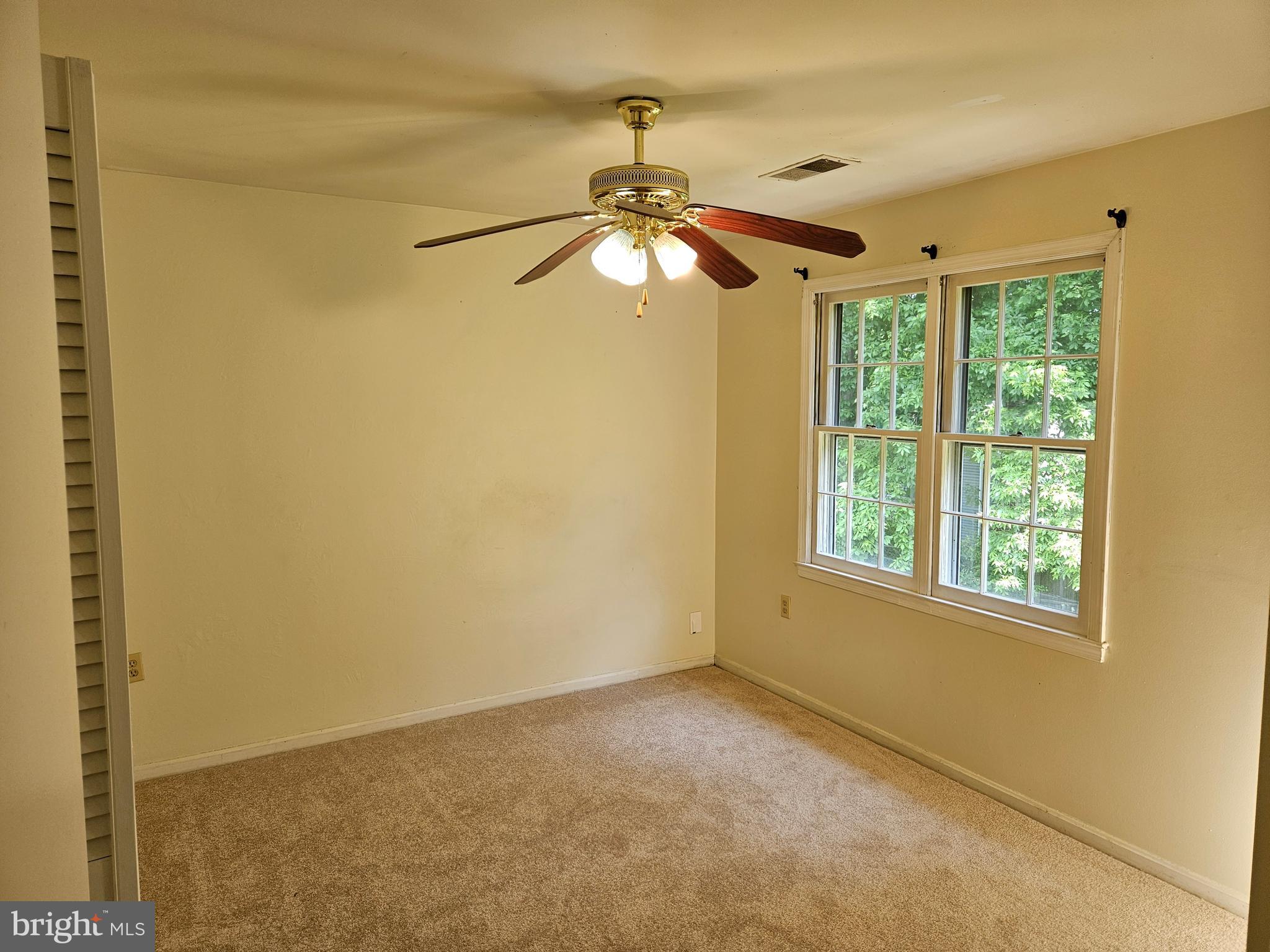 PROSPECT KNOLLS - Residential