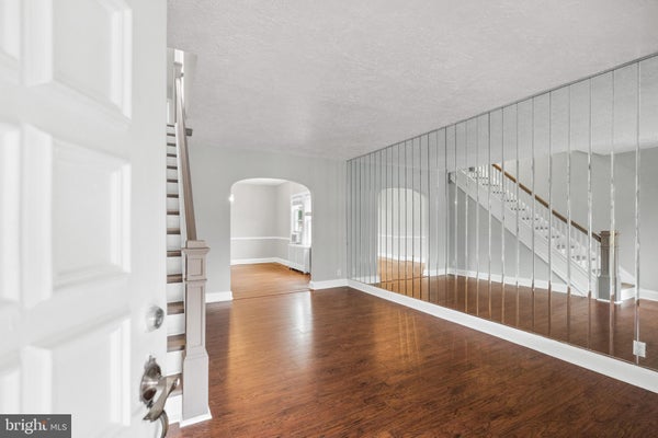 3700 WOODRIDGE RD, BALTIMORE, MD 21229 - Image b836b19cfbffe00fe9d6745ce2da7729/4141898386