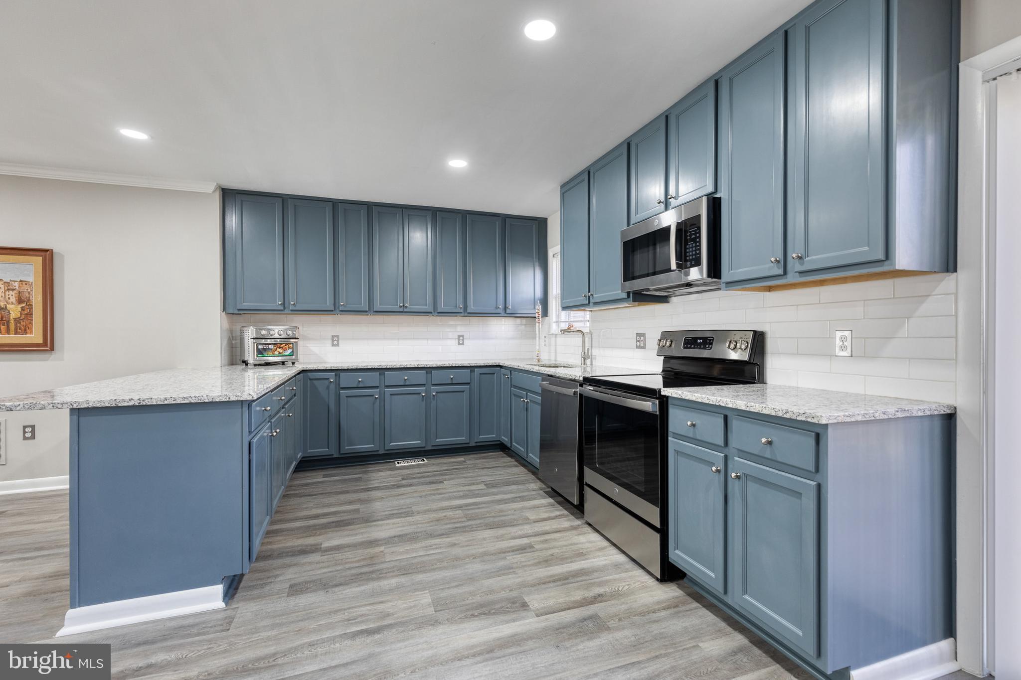 SUMMIT RIDGE - Residential