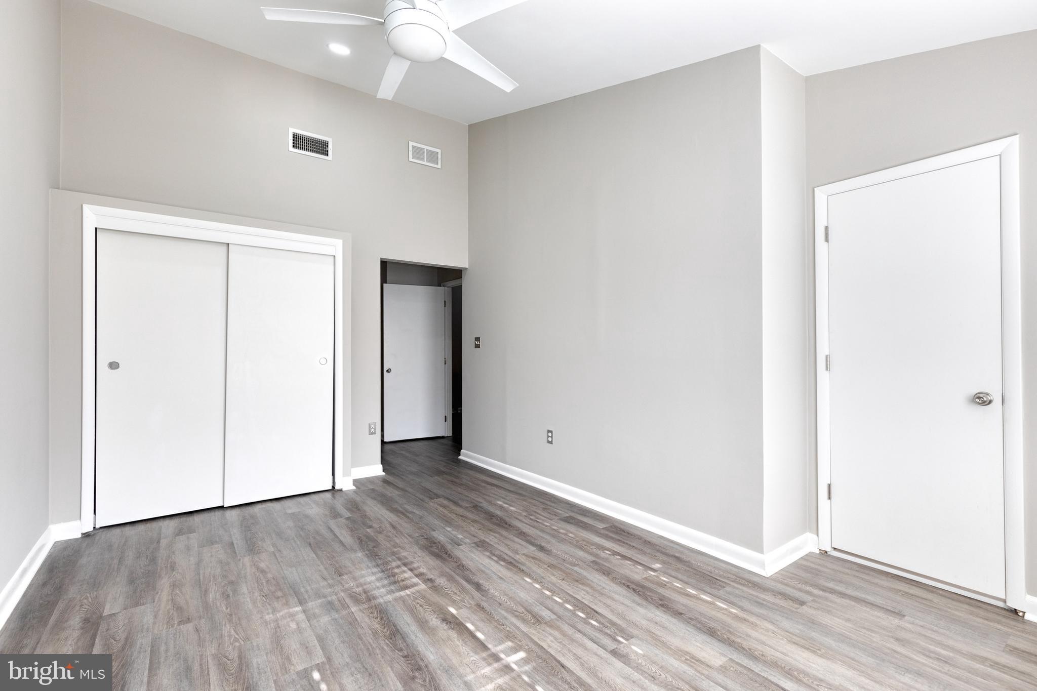 SUMMIT RIDGE - Residential