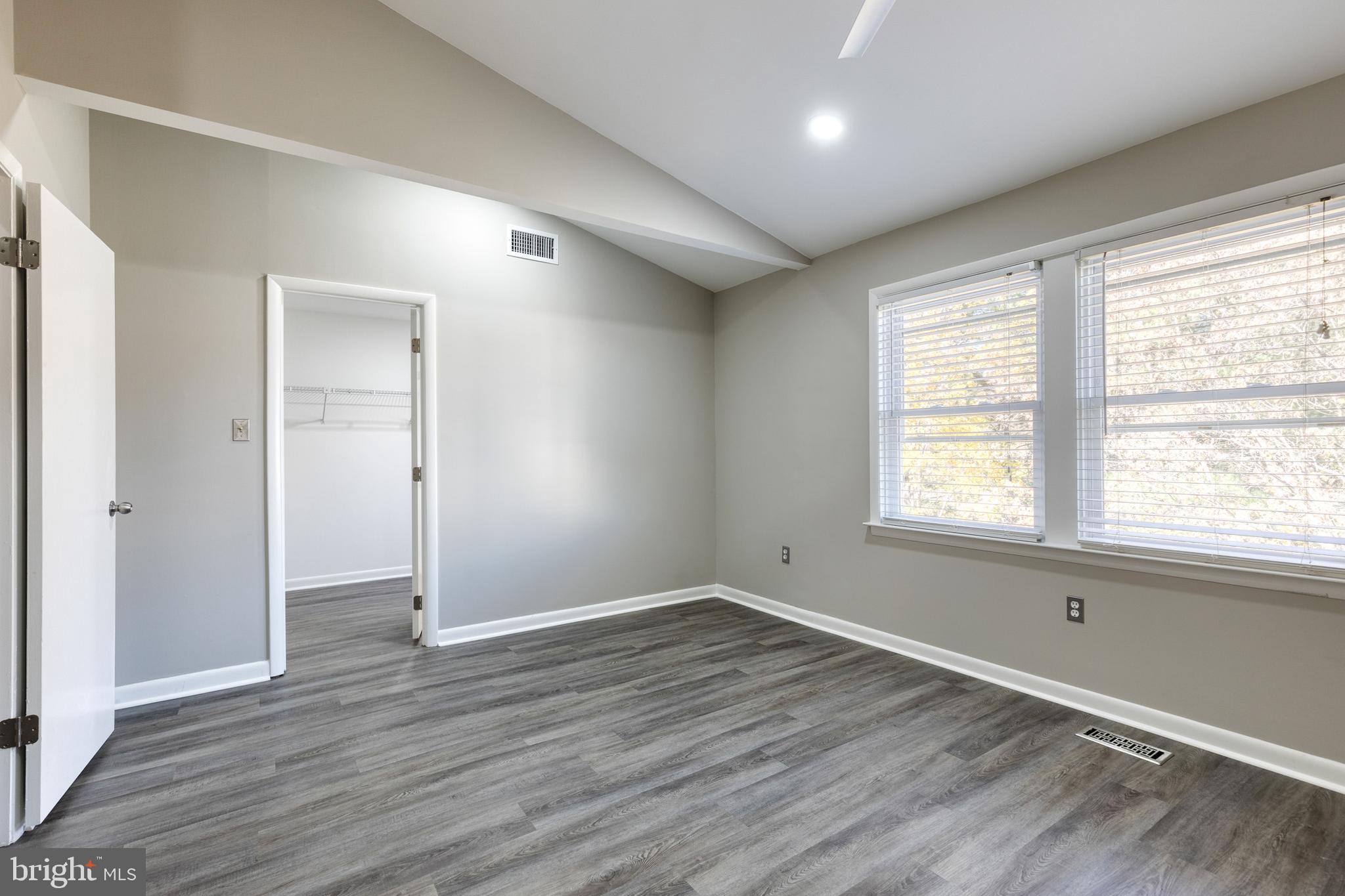 SUMMIT RIDGE - Residential