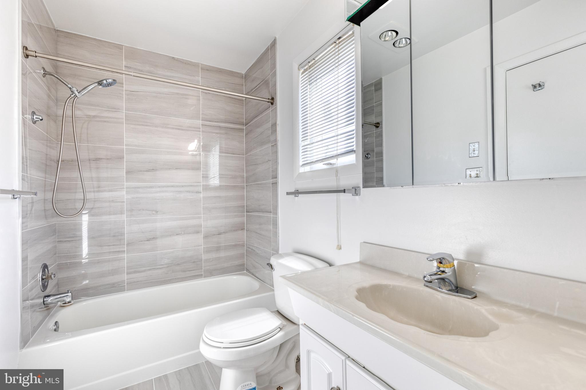 SUMMIT RIDGE - Residential