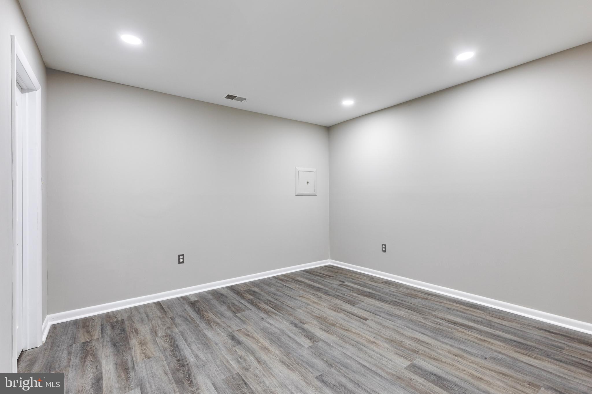 SUMMIT RIDGE - Residential