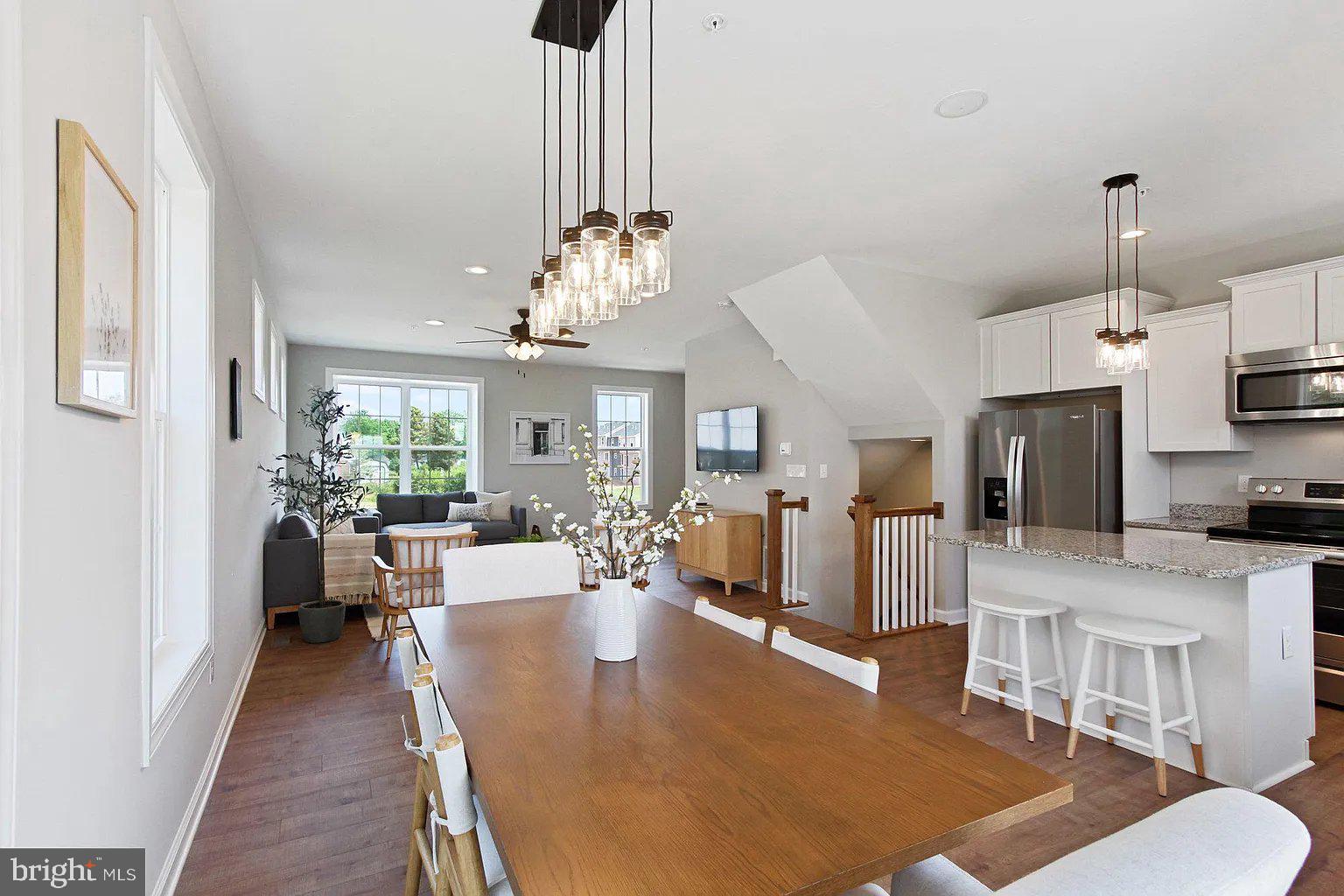 HUDSON RIDGE - Residential