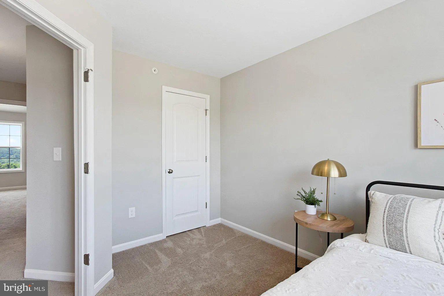HUDSON RIDGE - Residential