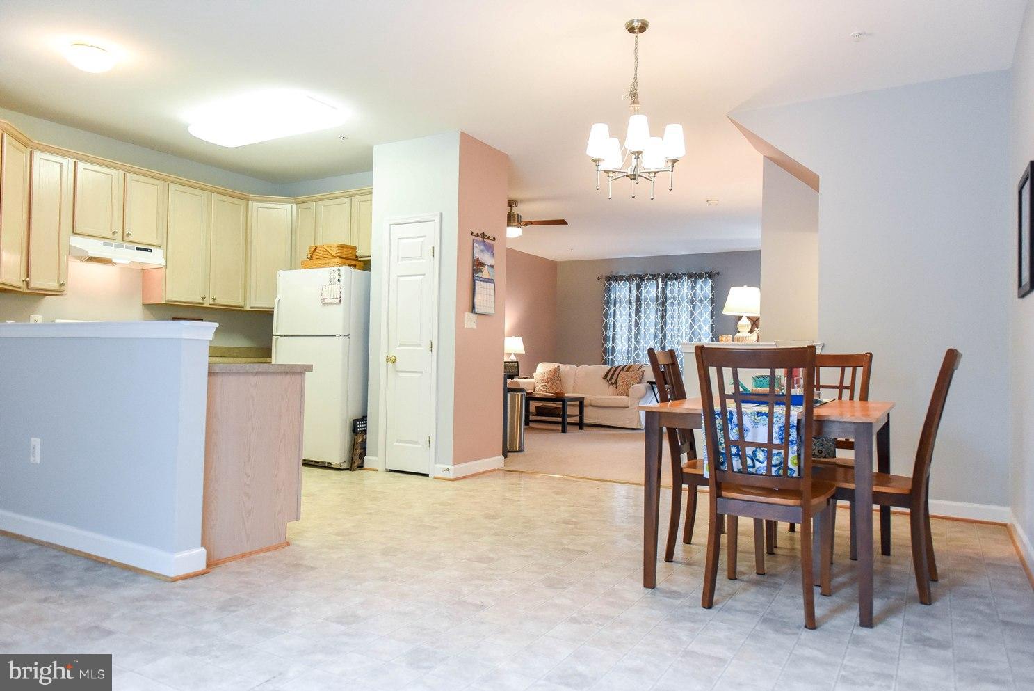 VILLAS ON WATERS EDGE - Residential