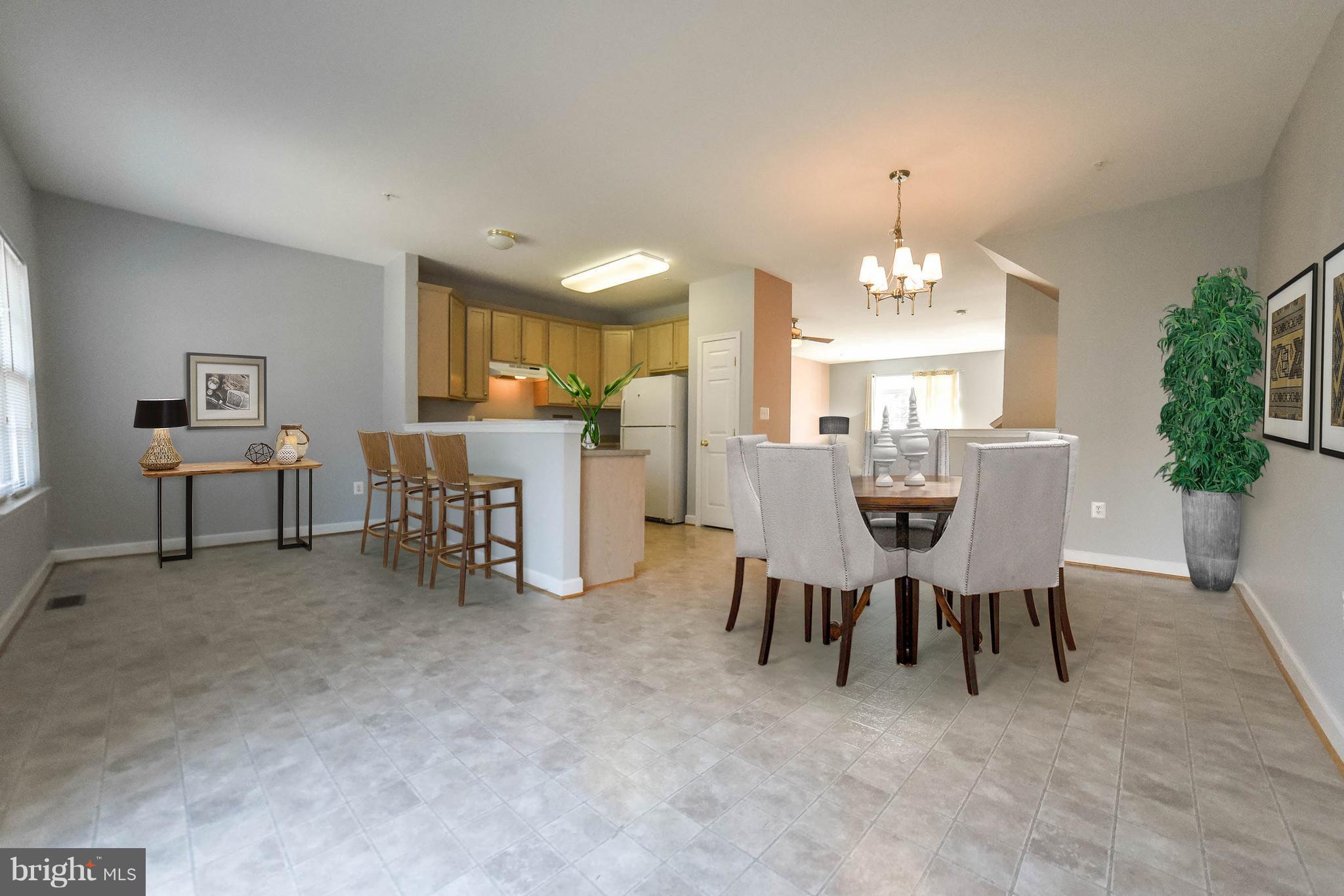 VILLAS ON WATERS EDGE - Residential