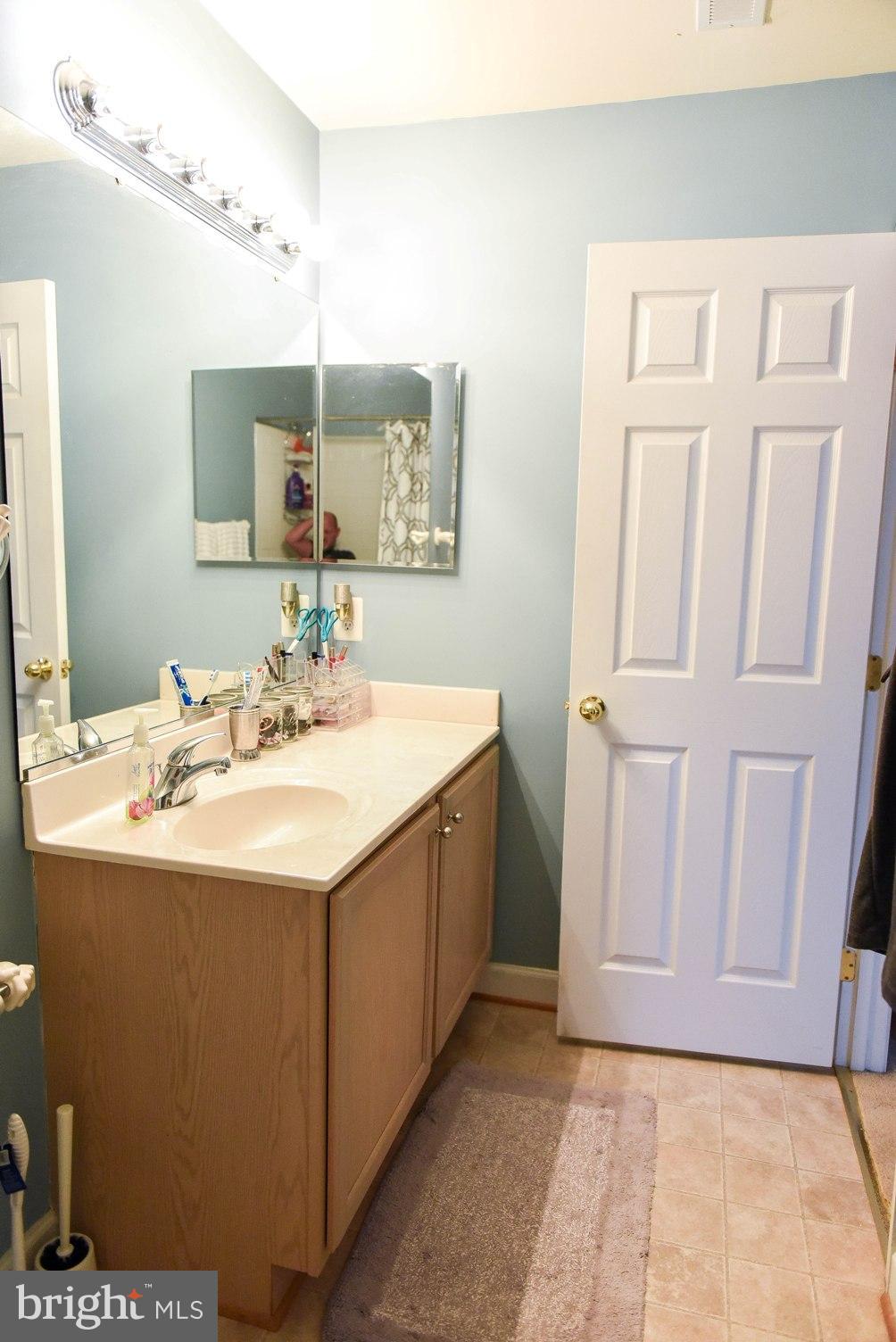 VILLAS ON WATERS EDGE - Residential