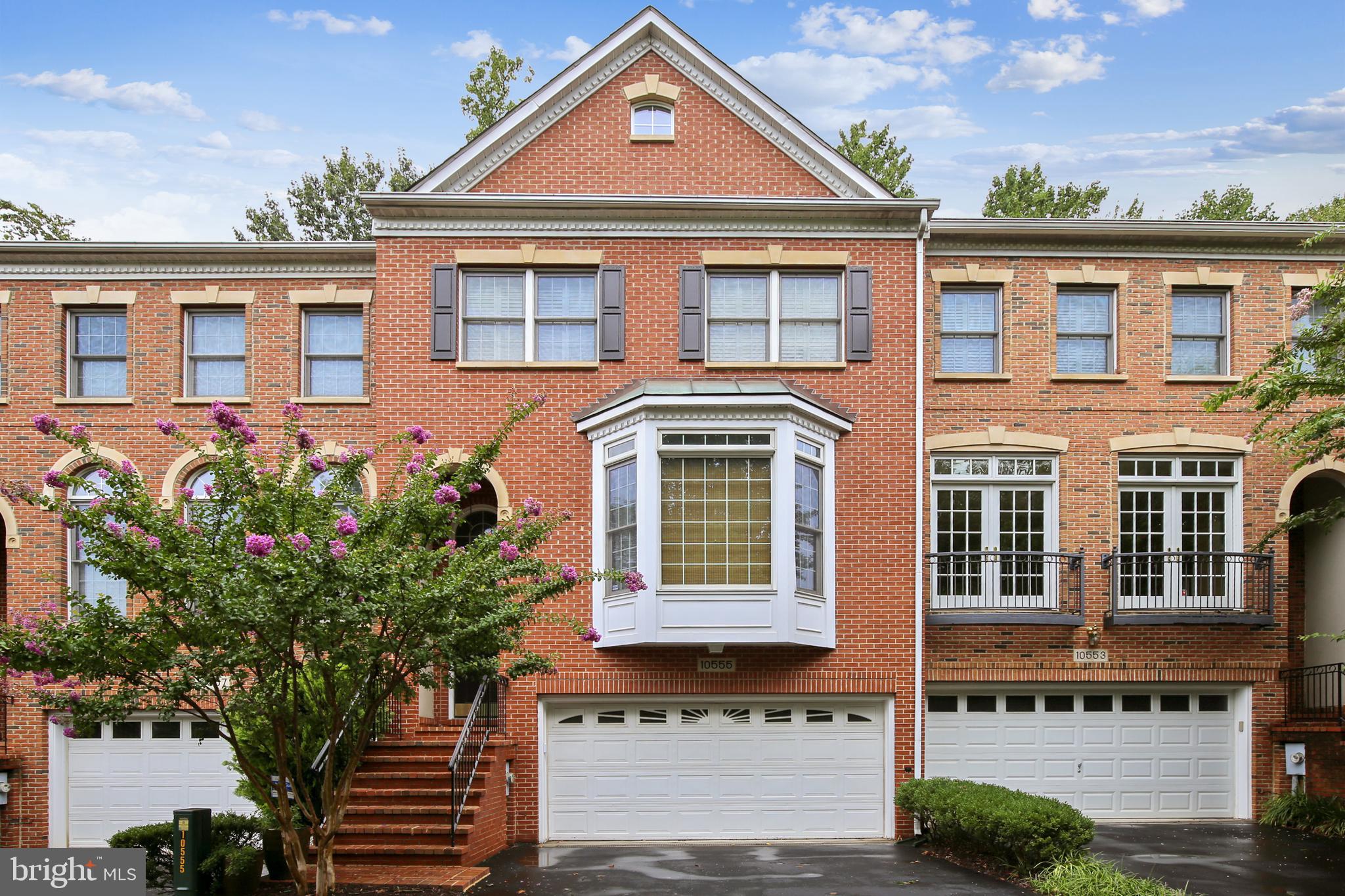 Beautiful interior townhome in sought-after Tuckerman Heights. 3 bedrooms, 3.5 bathrooms, 2-car garage with deck. Large open floor plan with gourmet kitchen -- must see to appreciate.
GREAT LOCATION. 1/2 mile to Metro, close to I-495 and I-270, to schools, restaurants, stores (Montgomery Mall, Pike & Rose, Wildwood, Whole Foods, etc.) 10 minutes to downtown Bethesda or Rio, Rockville.
Pets considered on a case-by-case basis with additional pet rent. Non smokers only! Email agent with all questions.