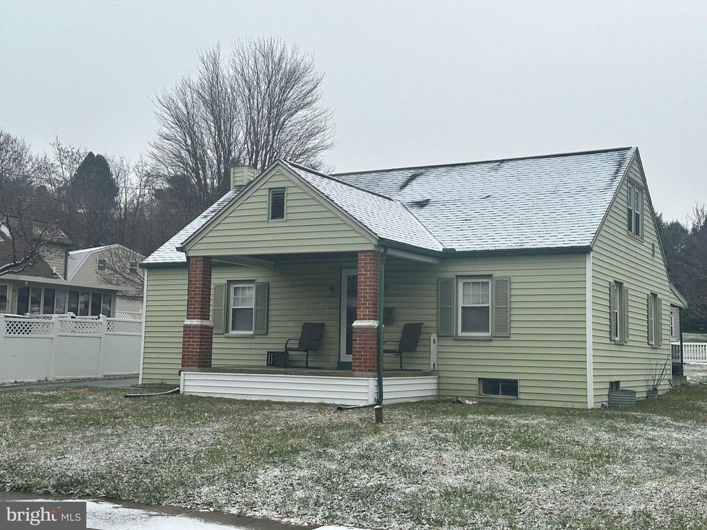 Photo of 415 N 6th Street, Columbia, PA 17512 (MLS # PALA2044572)