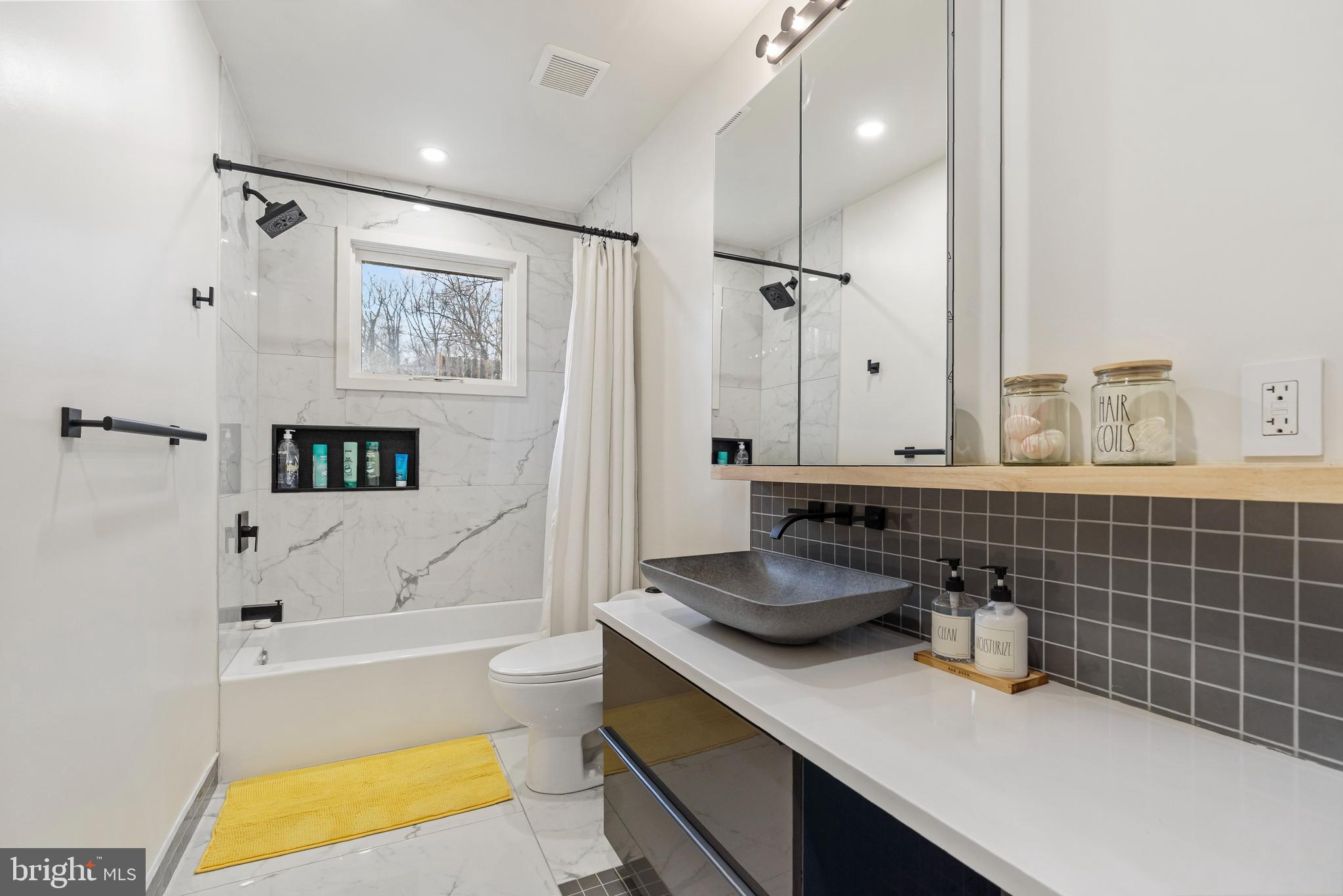 TOWSON - Residential Lease