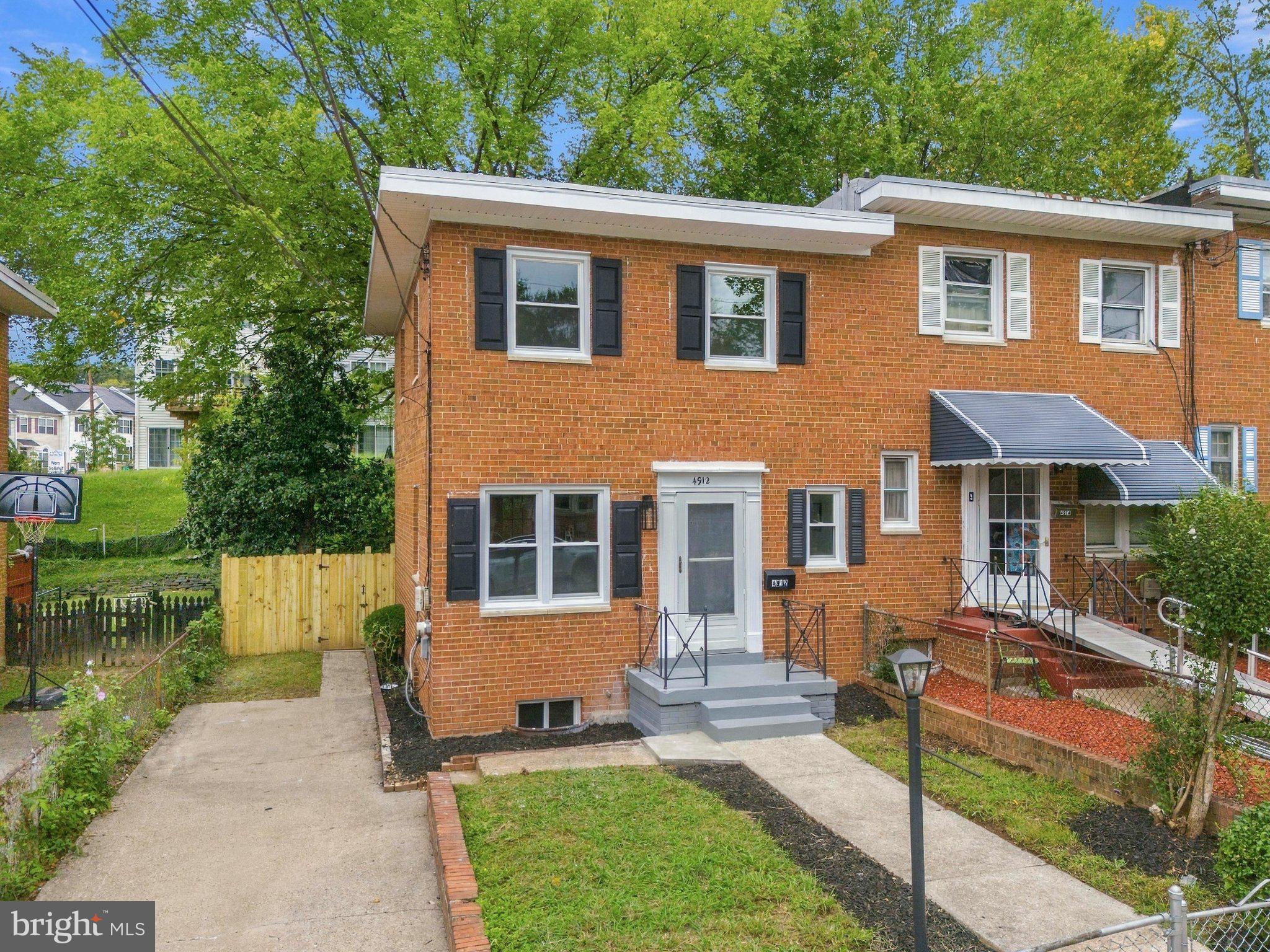4912 MAURY PLACE