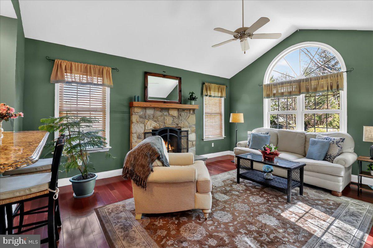 PARKSIDE - Residential