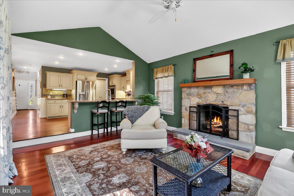 PARKSIDE - Residential