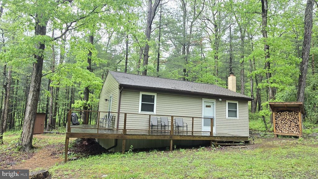 Photo of 8245 Aughwick Rd, MCCONNELLSBURG, PA 17233 (MLS # PAFU2002104)