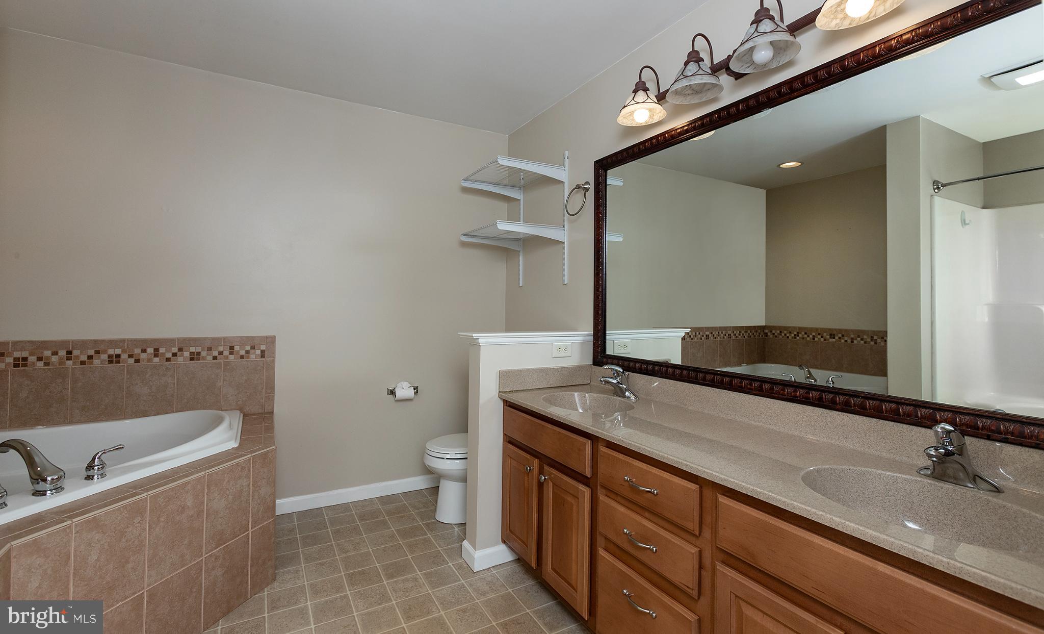 MAPLE GLEN - Residential