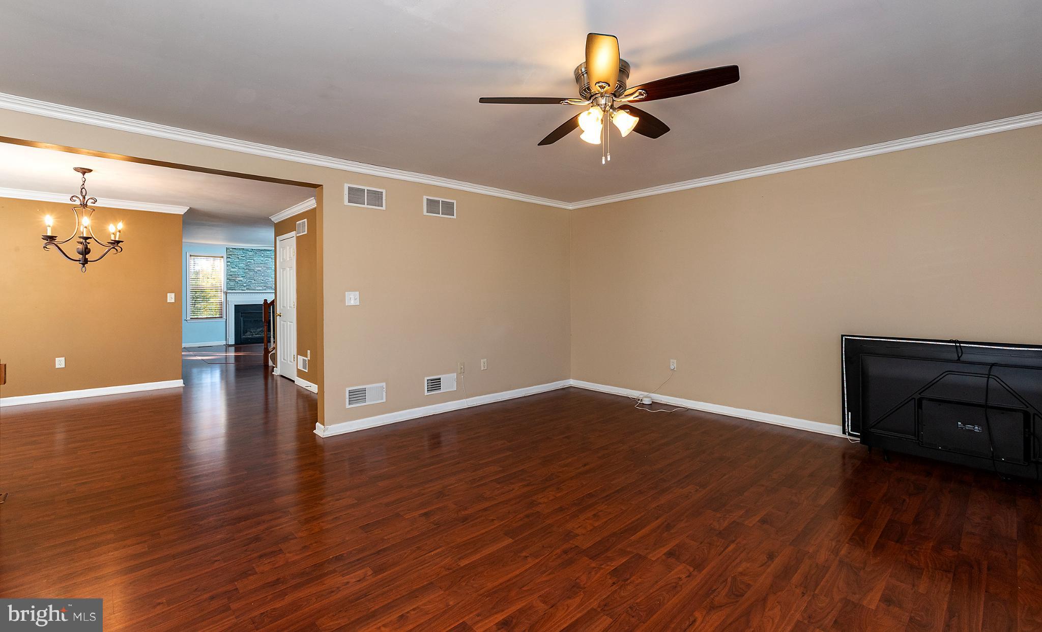 MAPLE GLEN - Residential