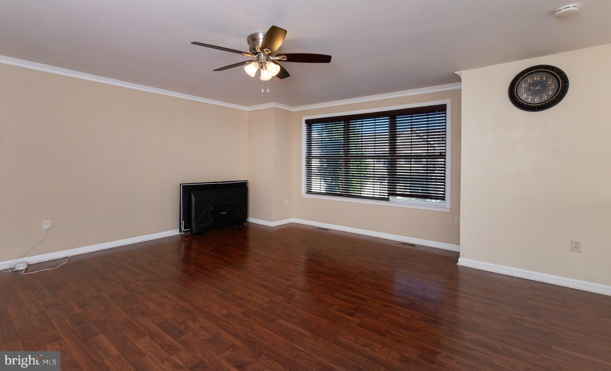 MAPLE GLEN - Residential