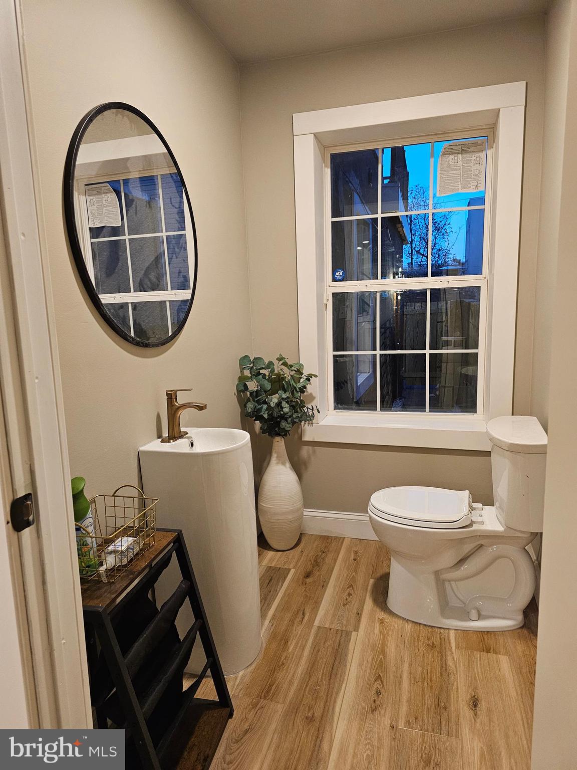 EAST KENSINGTON - Residential