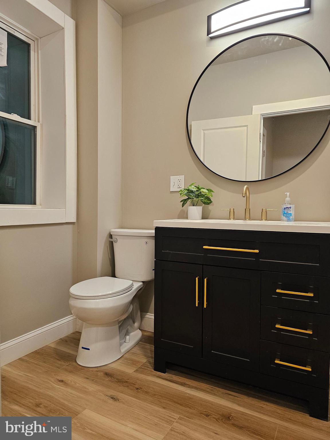 EAST KENSINGTON - Residential