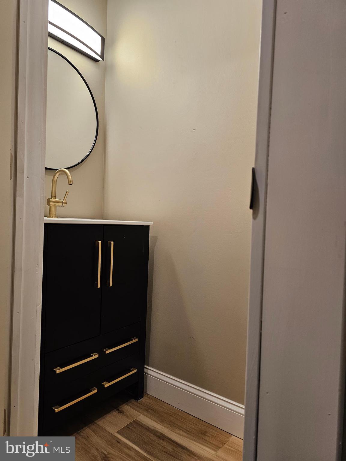 EAST KENSINGTON - Residential