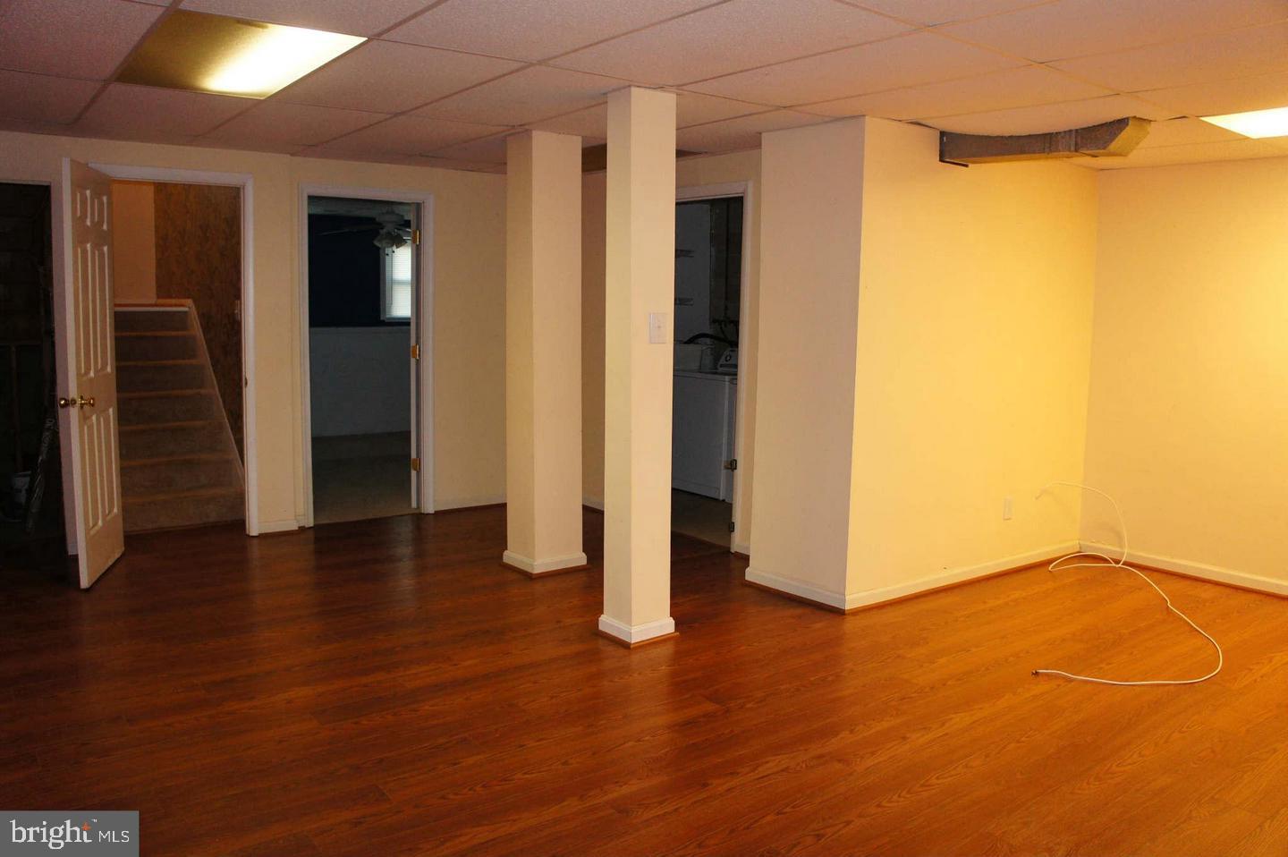 CROFTON VILLAGE - Residential Lease