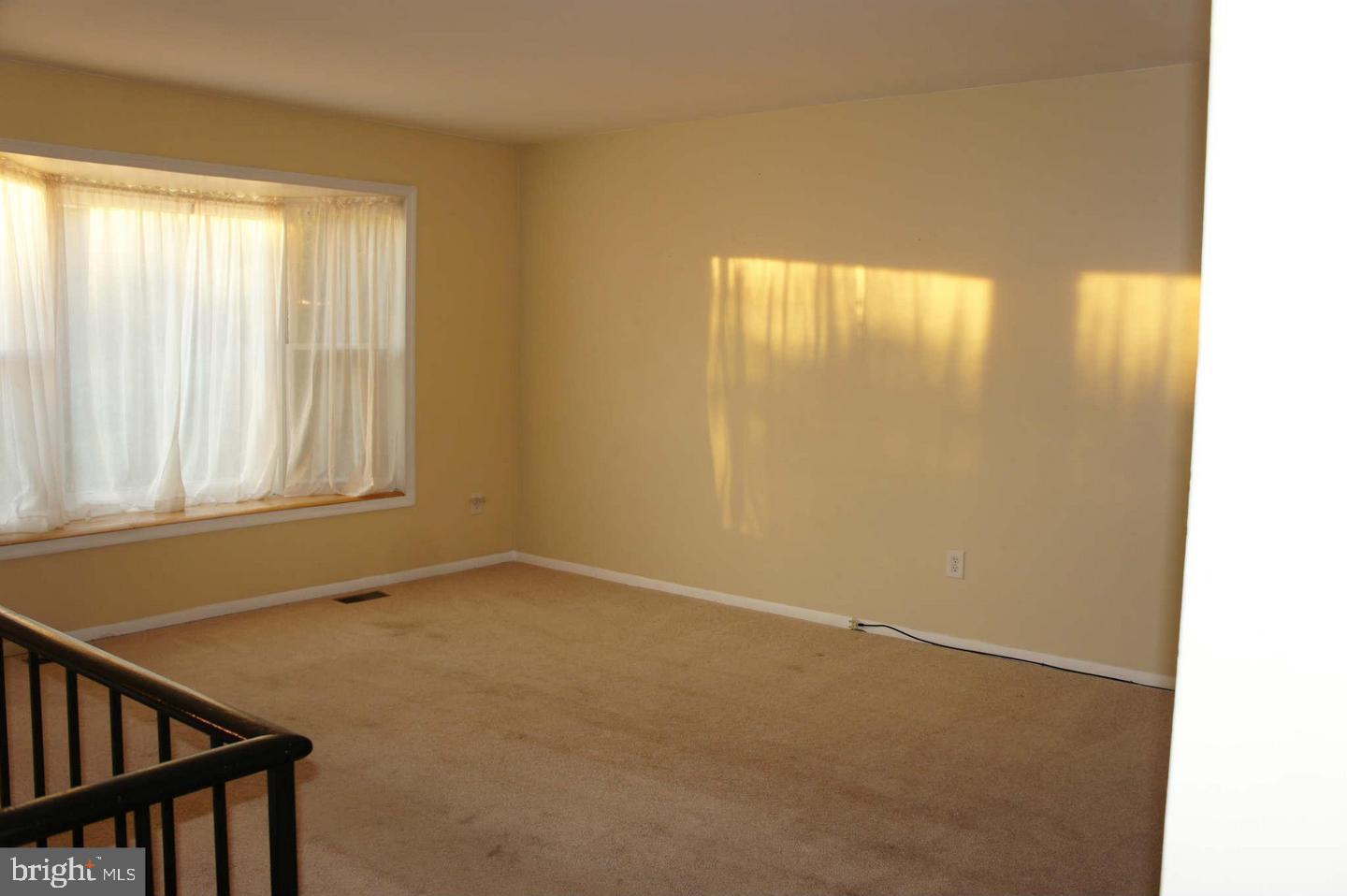 CROFTON VILLAGE - Residential Lease