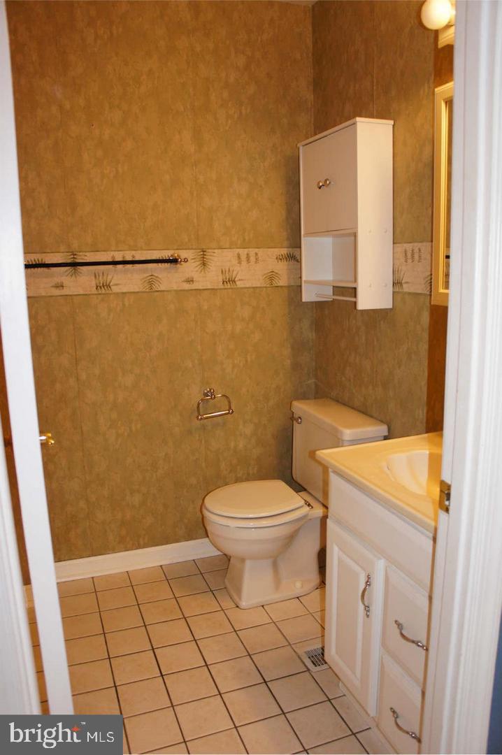 CROFTON VILLAGE - Residential Lease