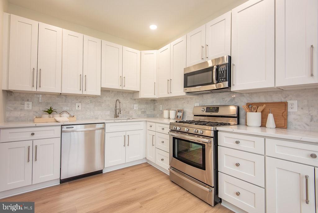 RIVERBEND AT CASCADES - Residential