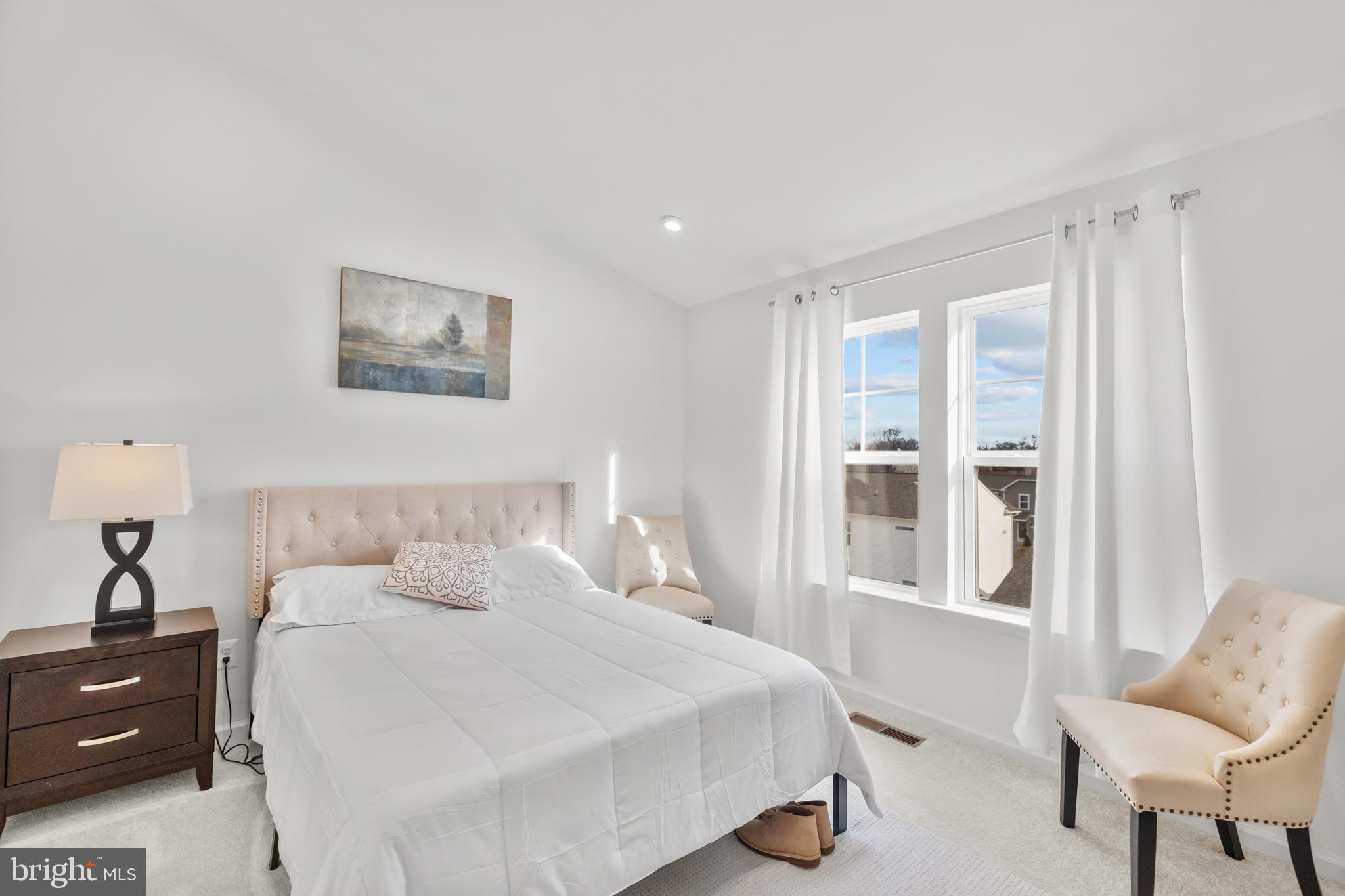 RIVERSIDE - Residential