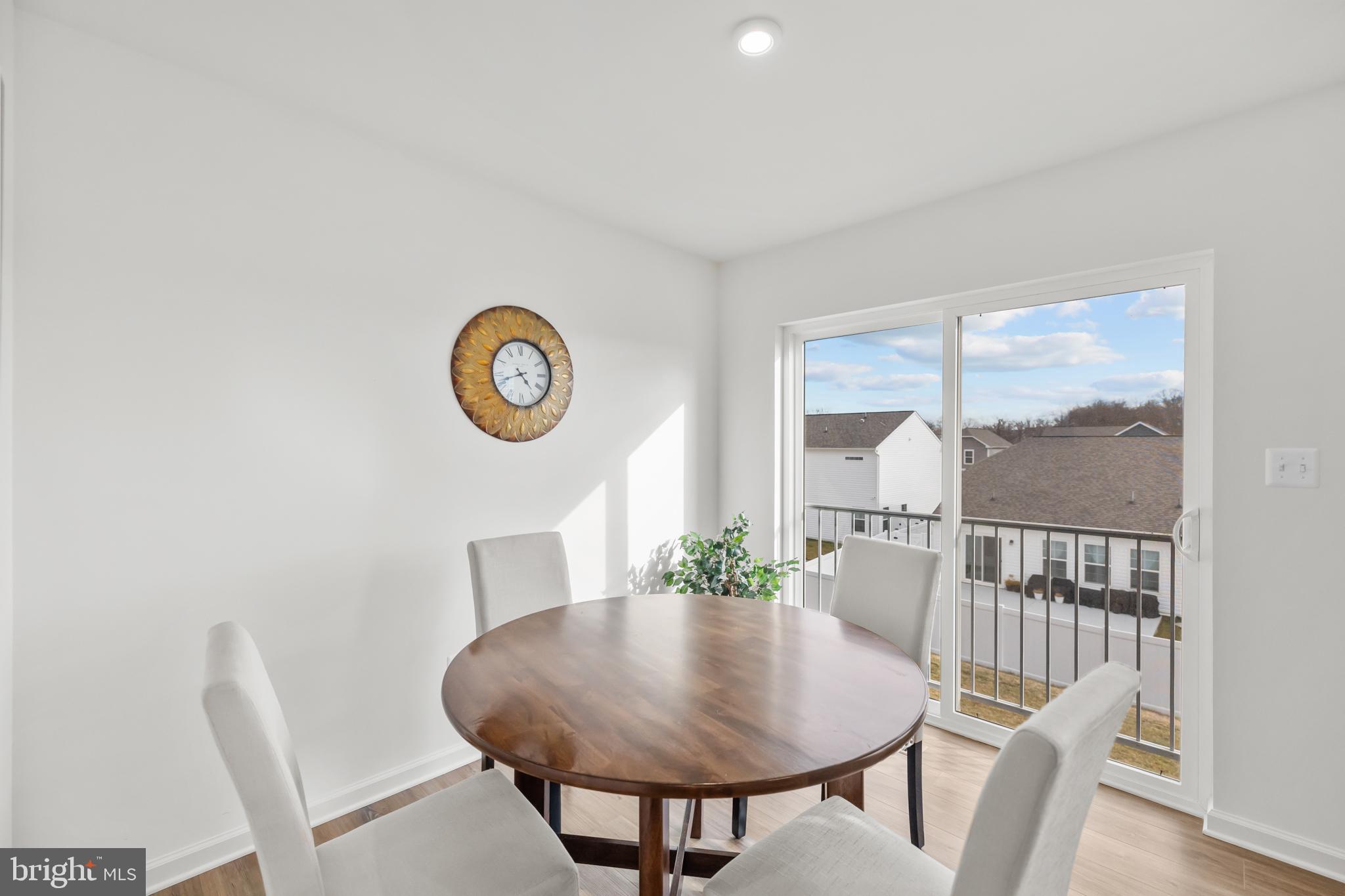 RIVERSIDE - Residential