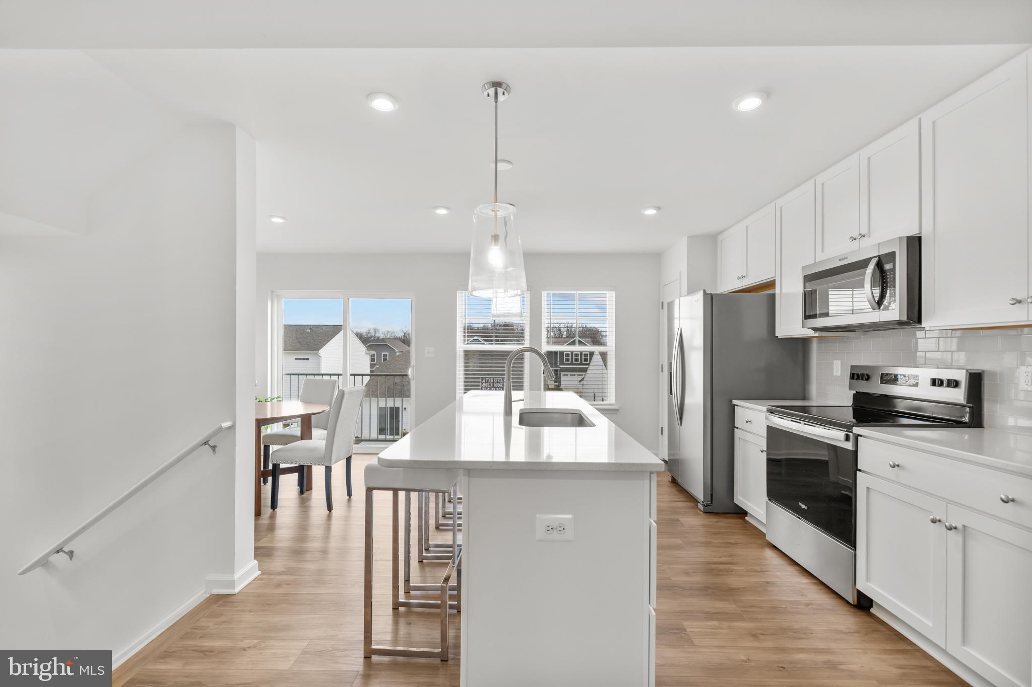 RIVERSIDE - Residential