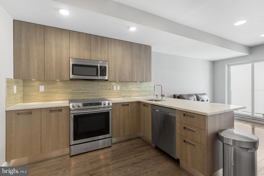 Available NOW: 

Discover modern living in this beautiful 2-bedroom, 2.5-bath condo. Enter into a welcoming space featuring a convenient half bath and in-unit washer/dryer. Your open common area offers wood floors, recessed lighting, and bright natural light. The sleek kitchen is complete with contemporary cabinetry, stainless steel appliances and counter seating. Enjoy natural light from the sliding doors that lead to a small balcony. Upstairs, find two generous bedrooms, each with its own ensuite bathroom for added privacy. The highlight of this home is the private roof deck, offering stunning city views and a perfect spot to relax or entertain. Ideal for those who appreciate comfort, style, and urban convenience - call today!

Lease Terms:

Generally, 1st month, 12th month, and 1 month security deposit due at, or prior to, lease signing. Other terms may be required by Landlord. $55 application fee per applicant. Pets are conditional on owner's approval and may require an additional fee, if accepted. (Generally, $500/dog and $250/cat). Tenants responsible for: electricity, cable/internet, and a $60/month flat water fee. Landlord Requirements: Applicants to make 3x the monthly rent in verifiable net income, credit history to be considered (i.e. no active collections), no evictions within the past 4 years, and must have a verifiable rental history with on-time rental payments. Exceptions to this criteria may exist under the law and will be considered. Cosigners accepted.