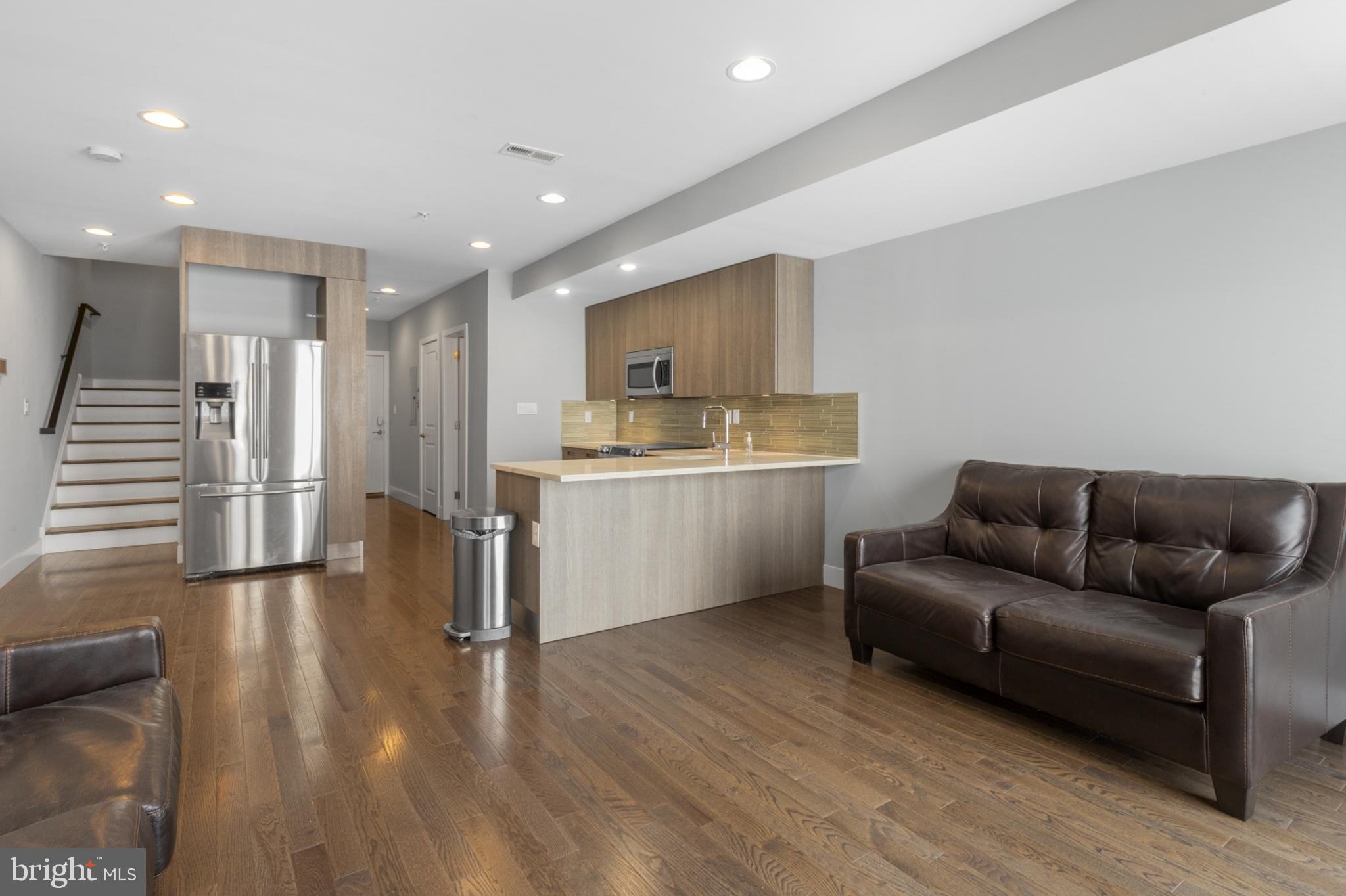 FRANCISVILLE - Residential Lease