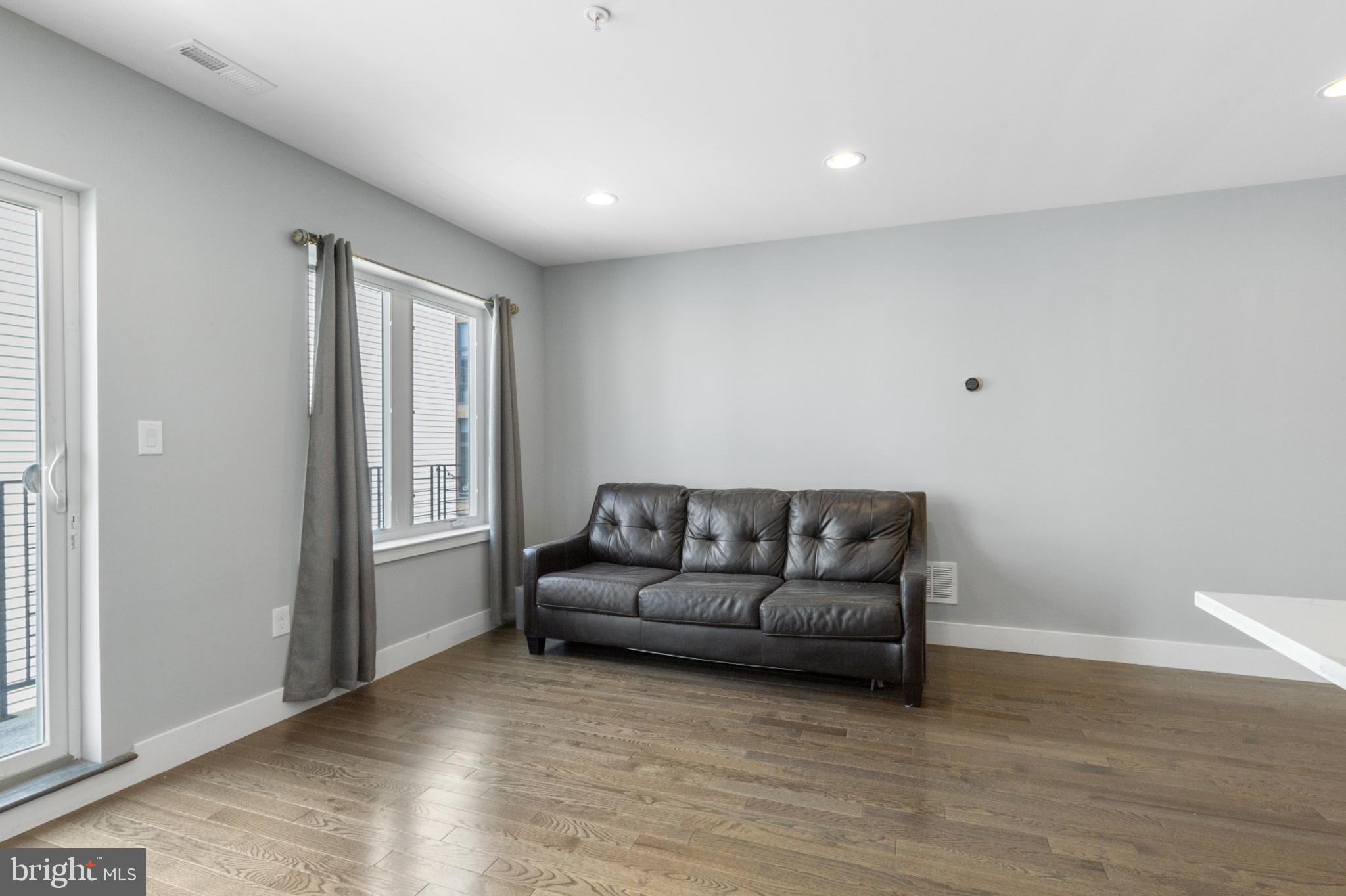 FRANCISVILLE - Residential Lease