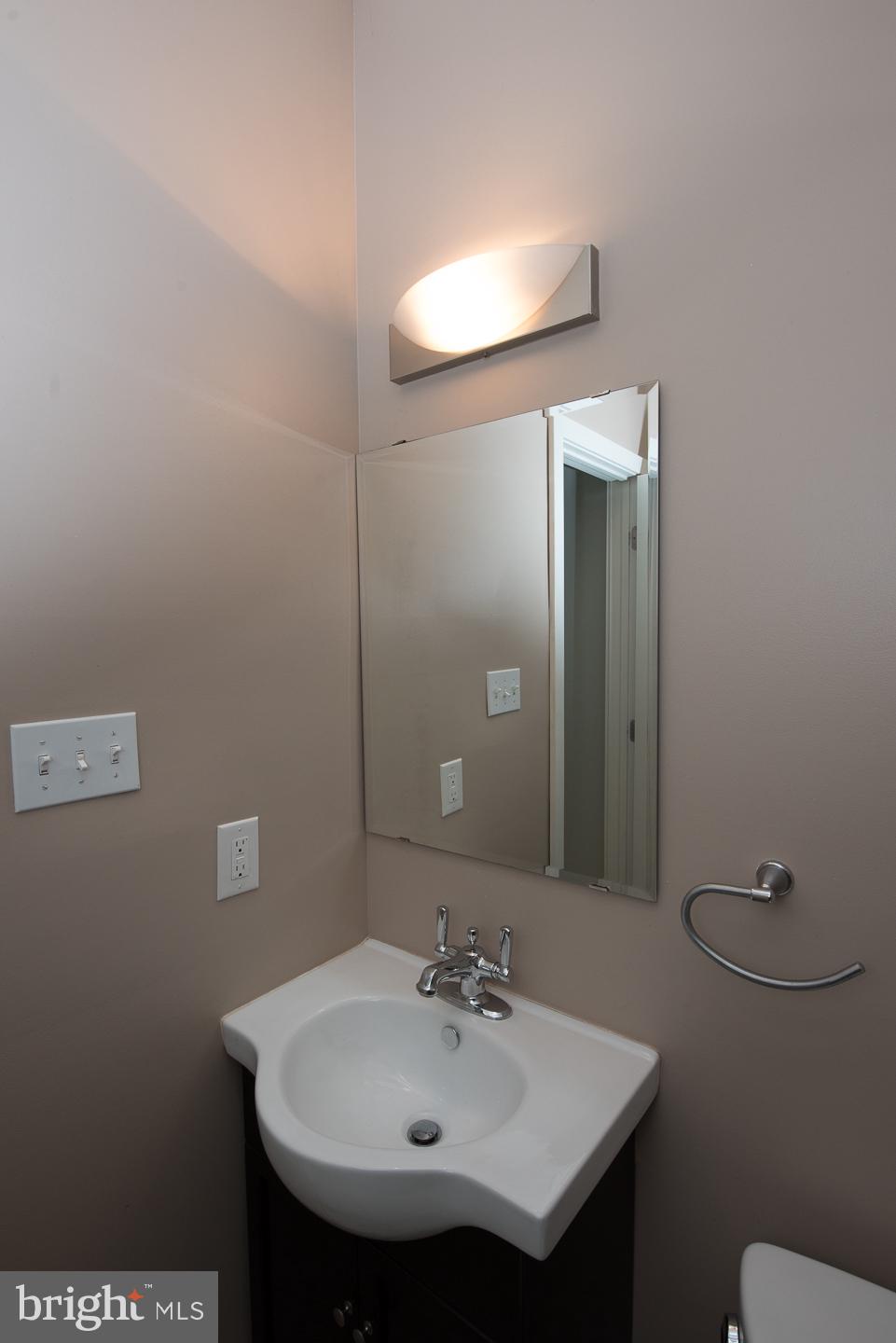 GRADUATE HOSPITAL - Residential Lease