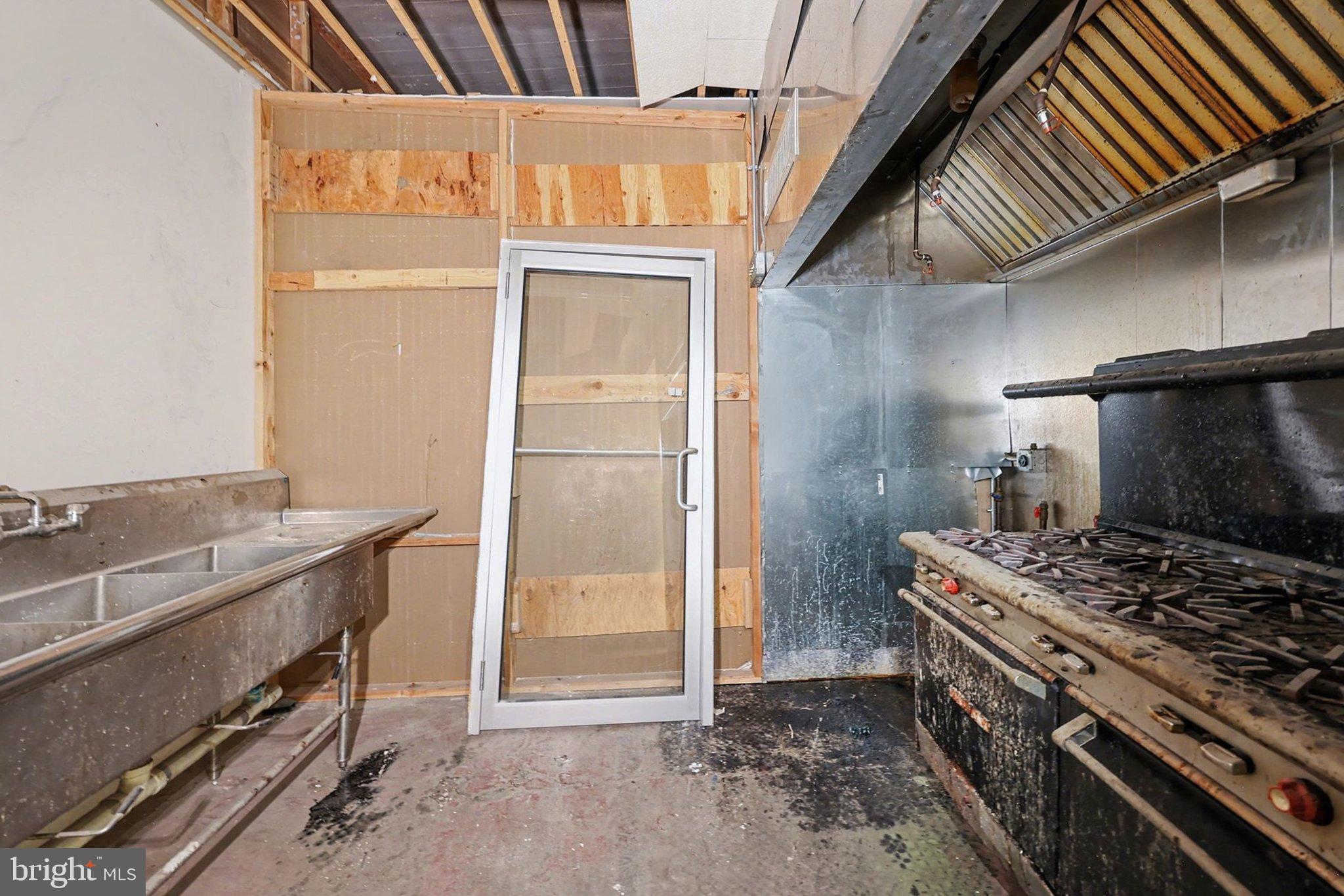 DAUPHIN COUNTY - Commercial Sale