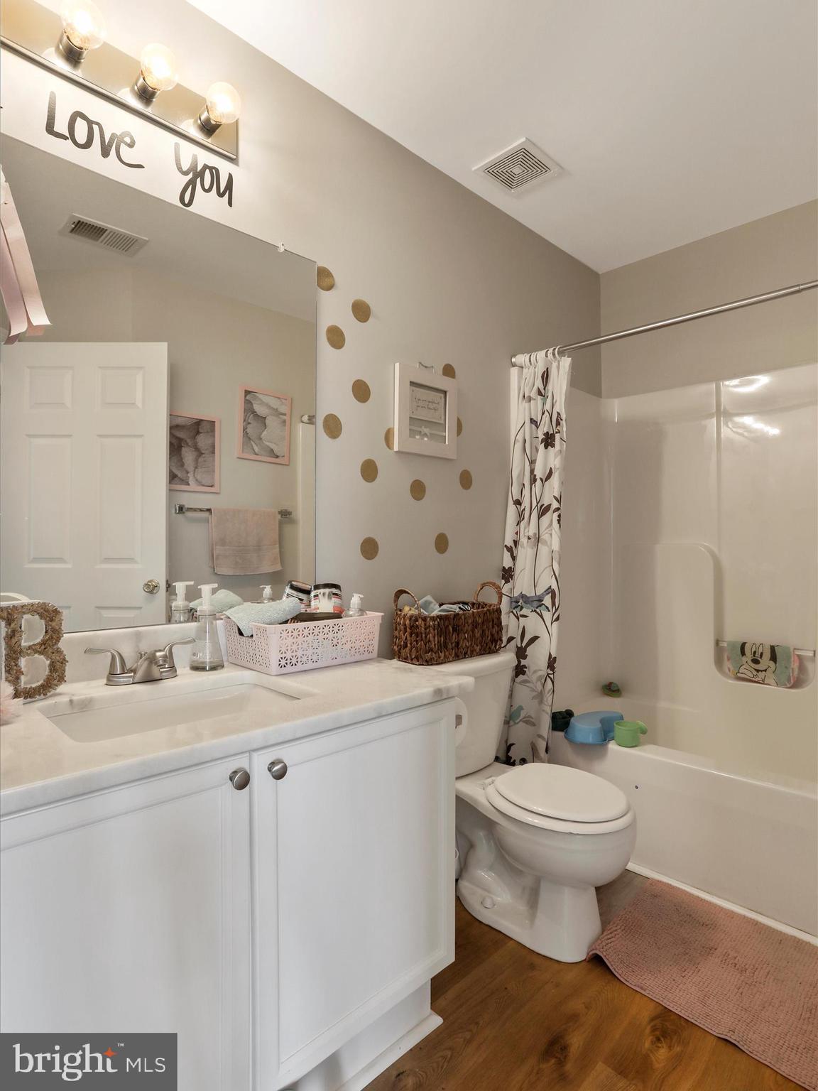 MANOR PARK - Residential