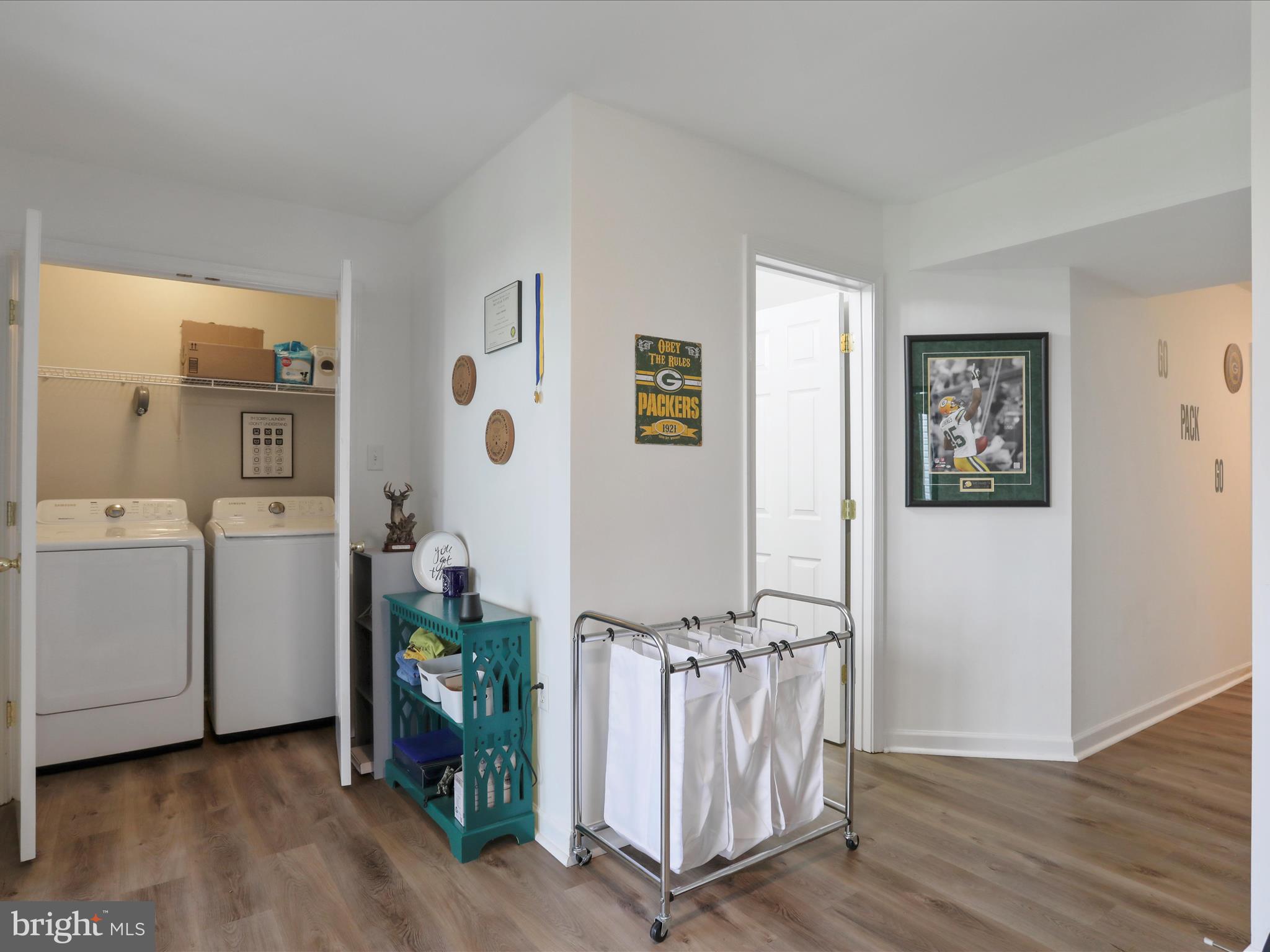 MANOR PARK - Residential