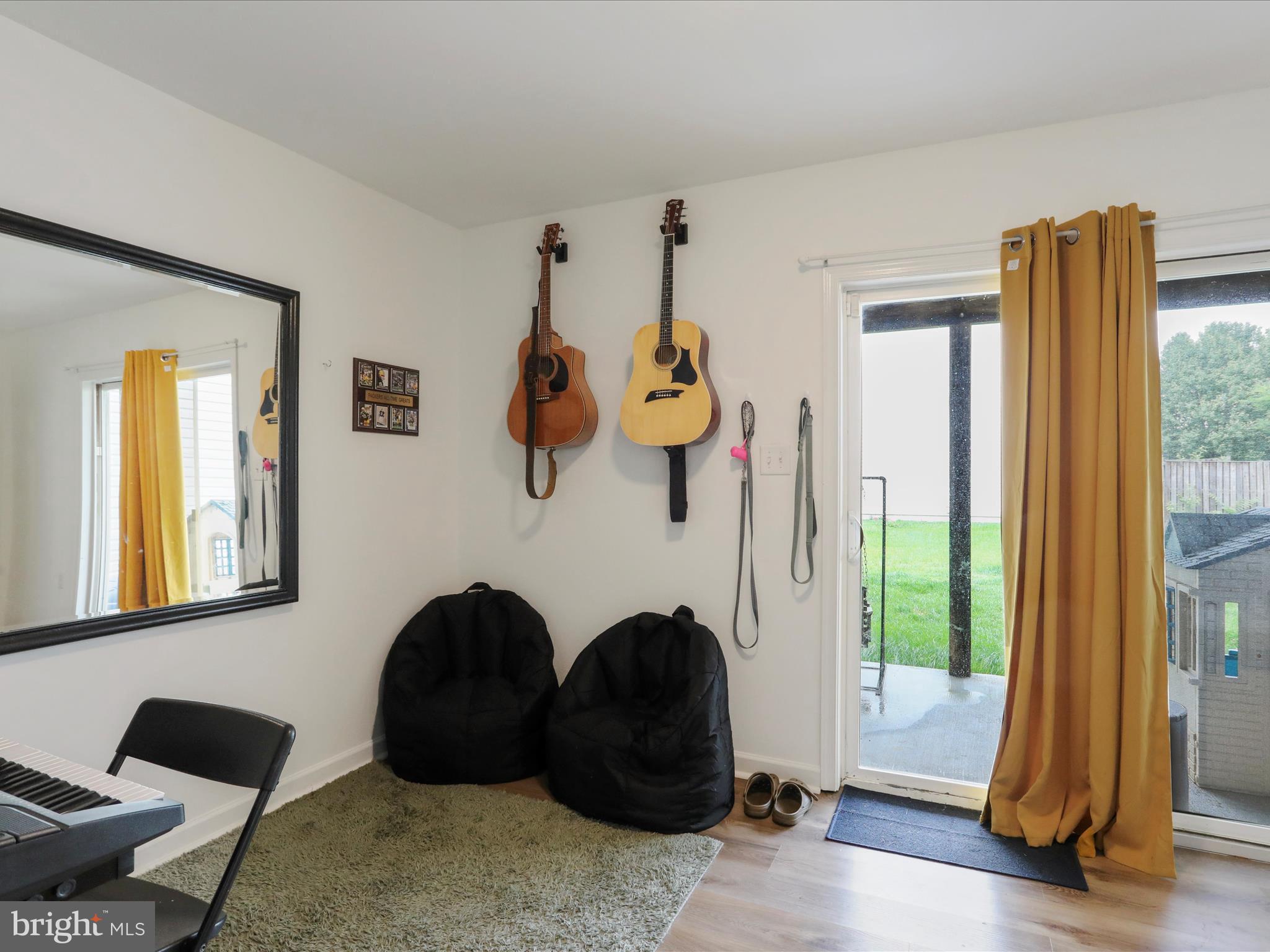 MANOR PARK - Residential