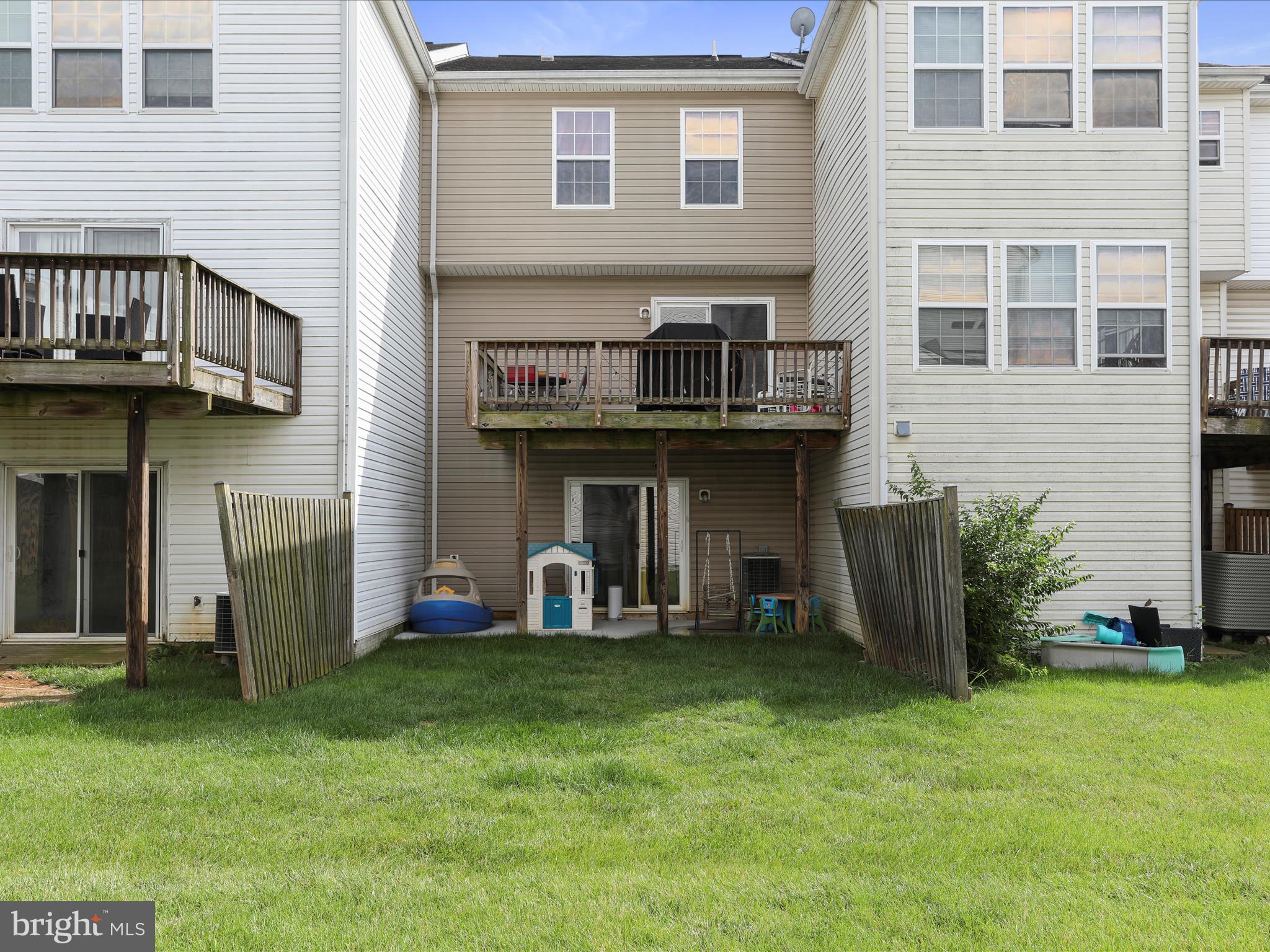 MANOR PARK - Residential