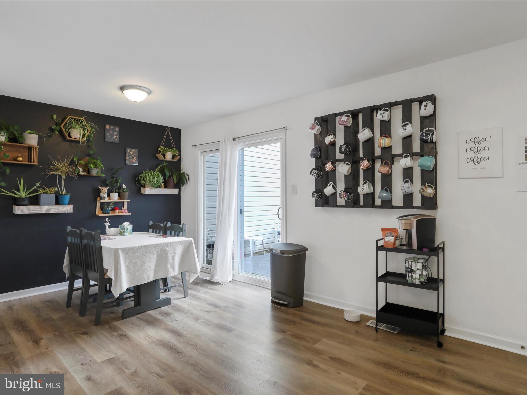 MANOR PARK - Residential