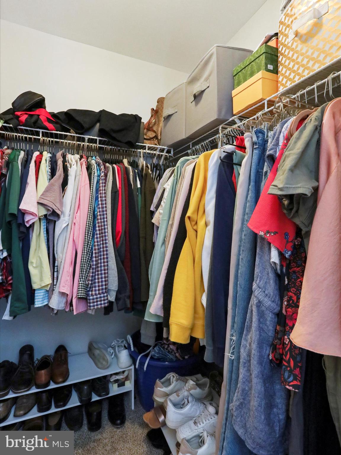 MANOR PARK - Residential