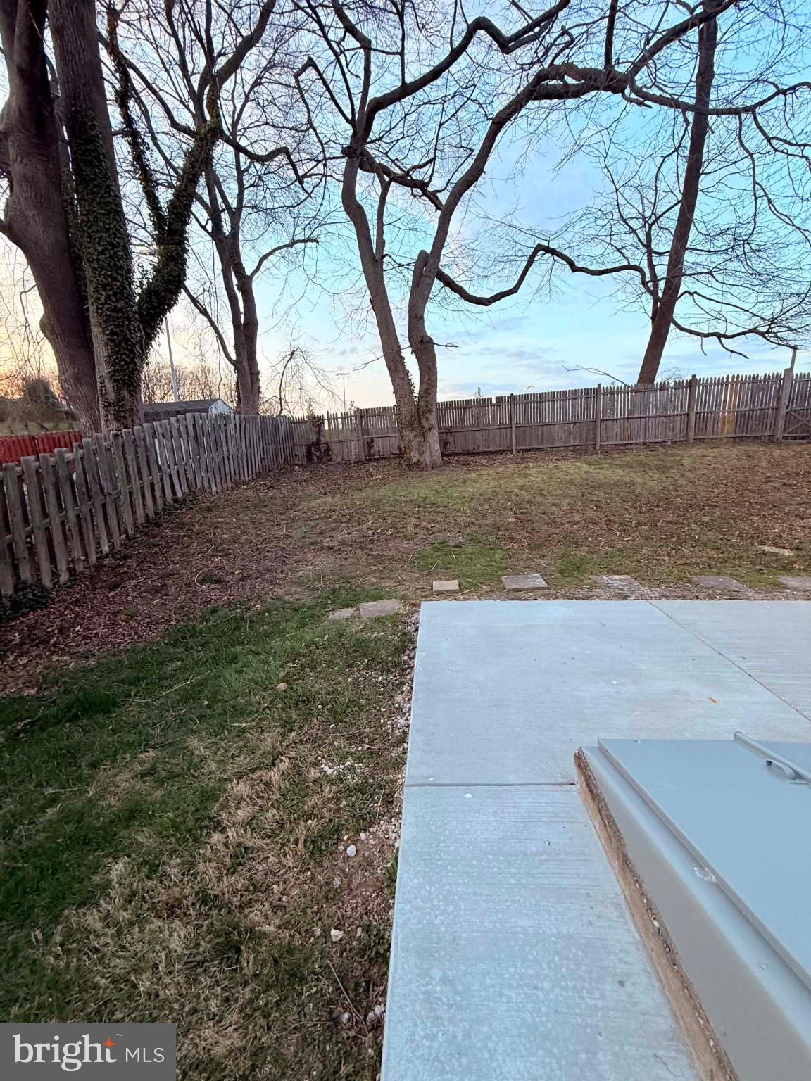 TRIMBLE FIELDS - Residential