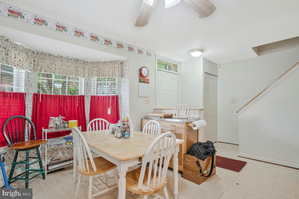 CROMWELL FOUNTAIN - Residential