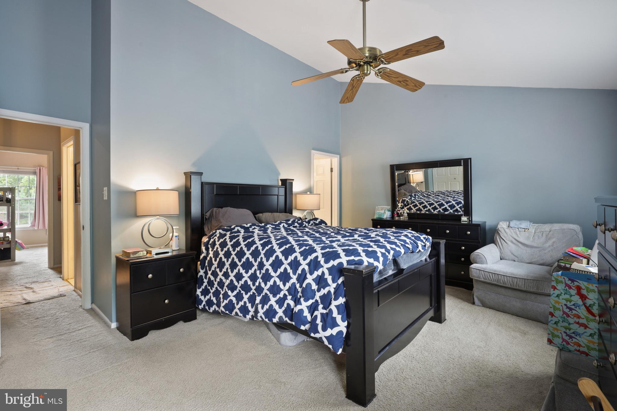 LOVETON FARMS - Residential