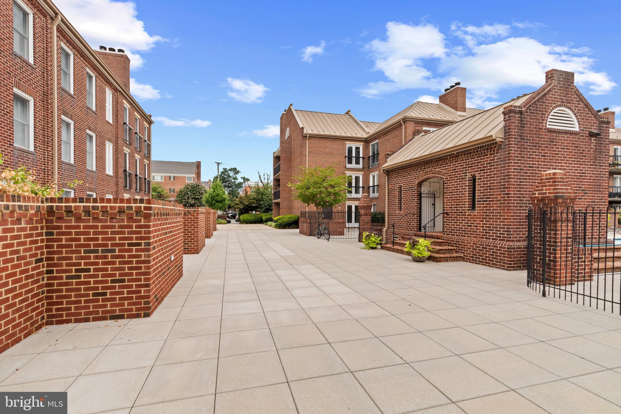 ST ASAPH SQUARE - Residential